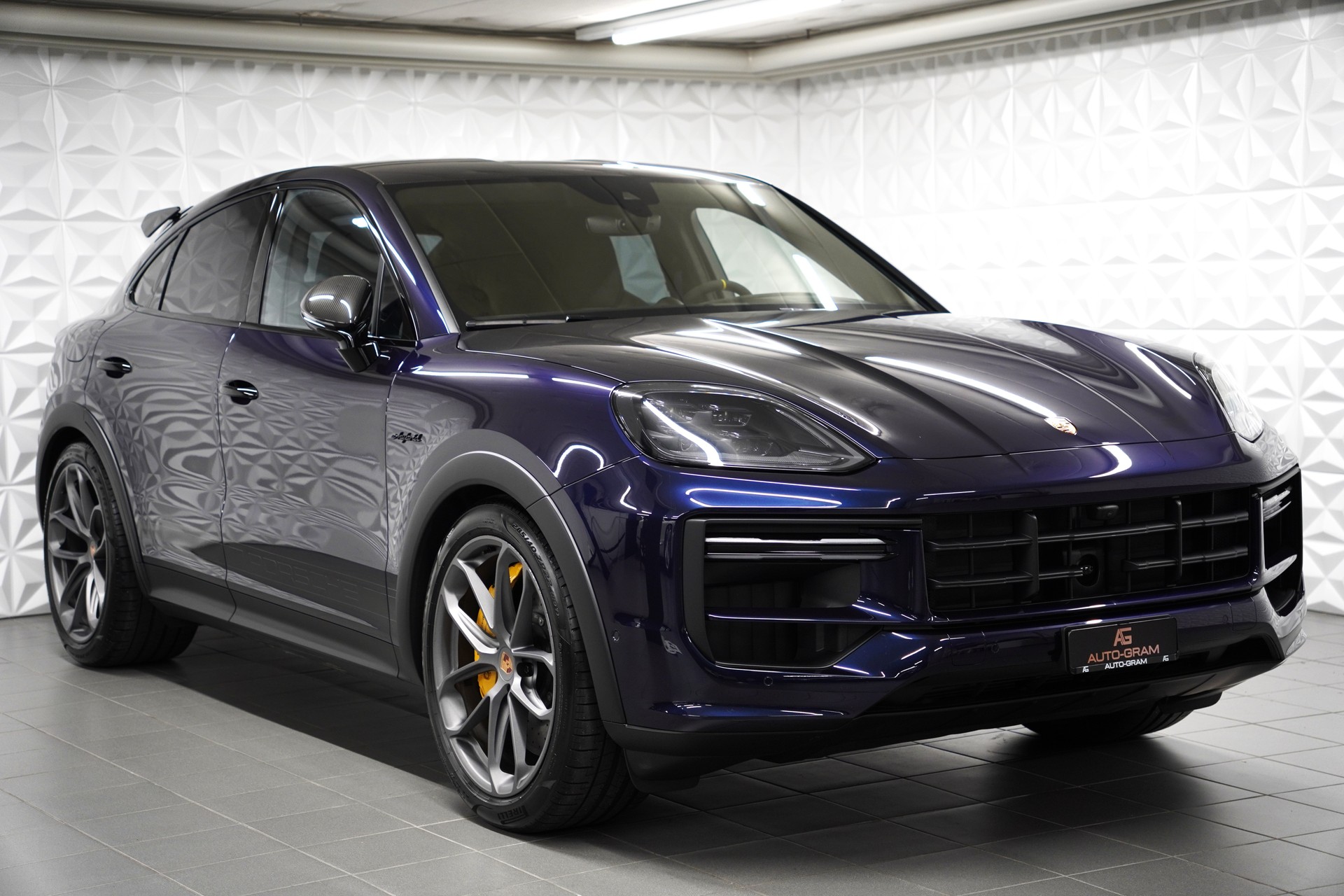 PORSCHE Cayenne Coupé Turbo E-Hybrid GT Tiptronic-image-6