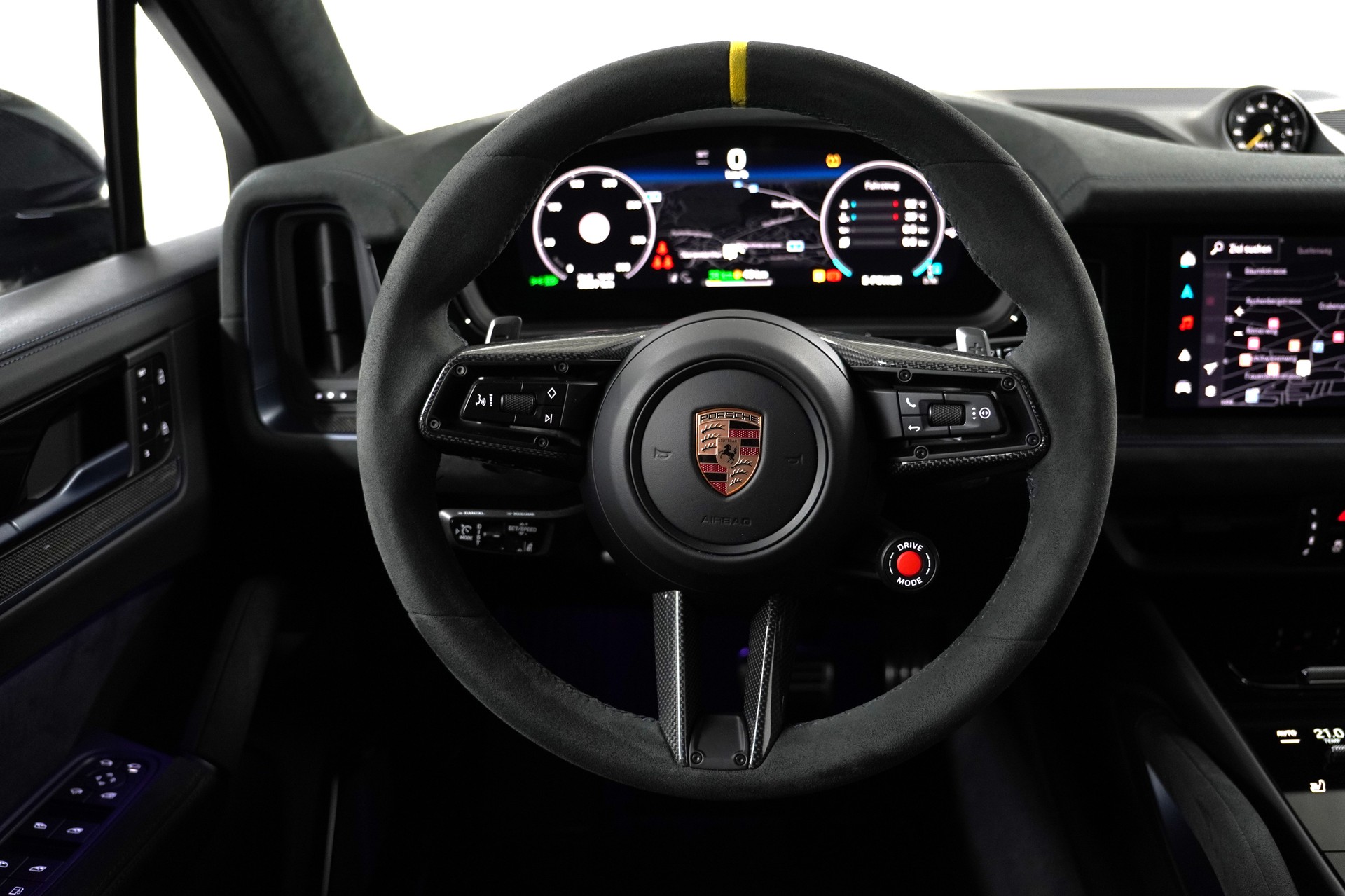 PORSCHE Cayenne Coupé Turbo E-Hybrid GT Tiptronic-image-13