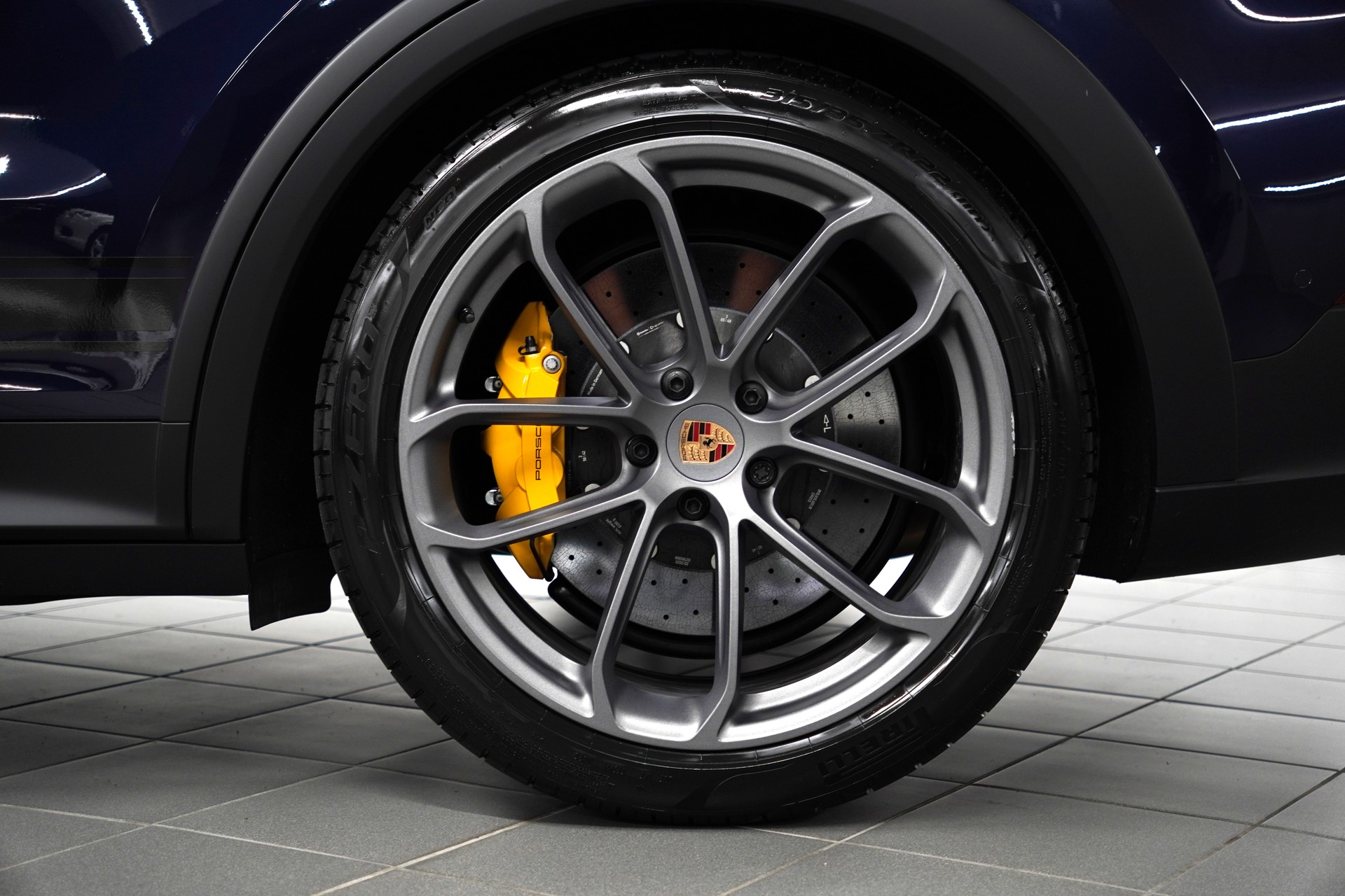 PORSCHE Cayenne Coupé Turbo E-Hybrid GT Tiptronic-image-9