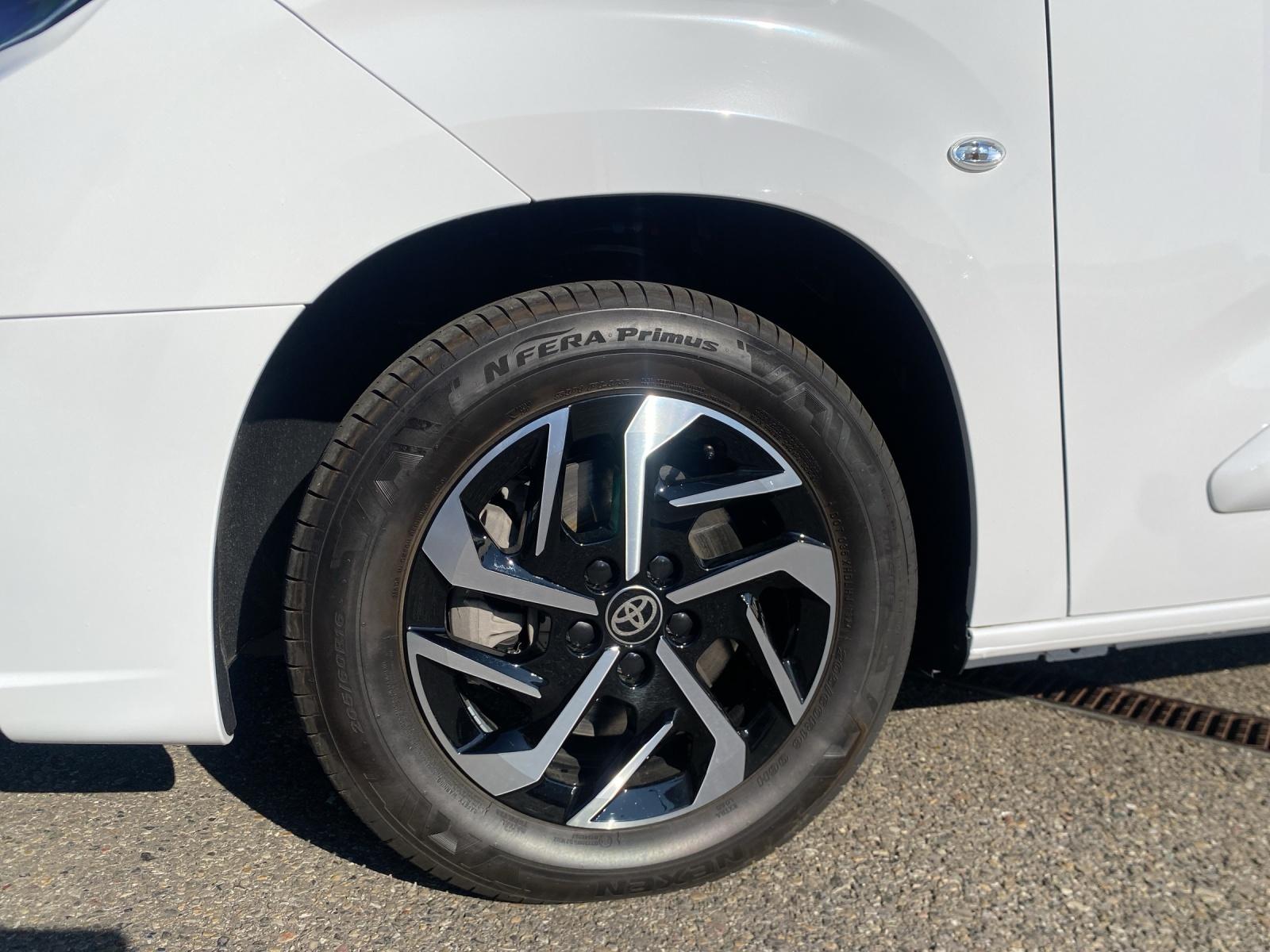 TOYOTA Proace City Verso L2 1.5 HDi 130 Trend-image-13