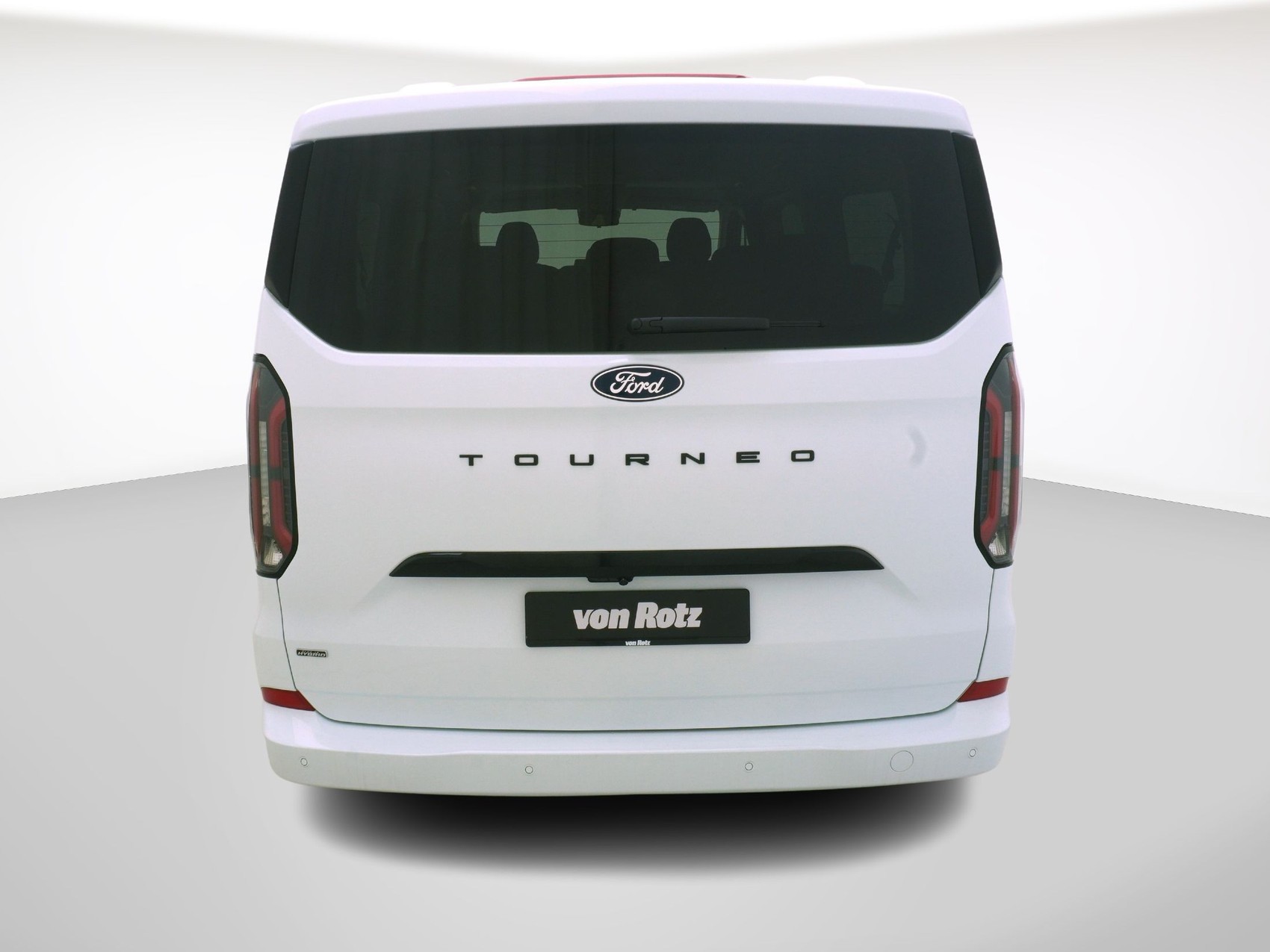 FORD Tourneo Custom L2 2.5 Plug-in-Hybrid Titanium X-image-2