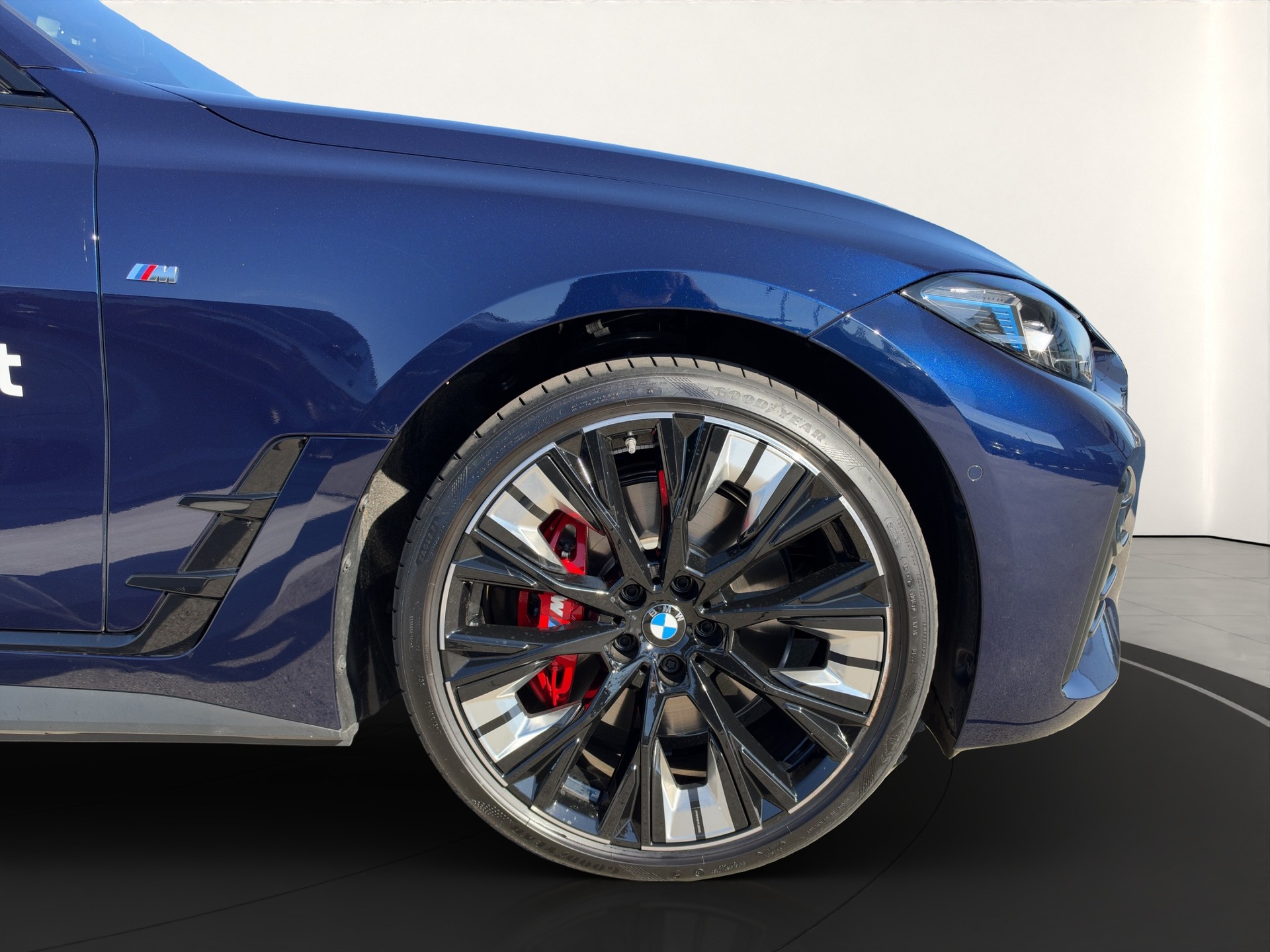 BMW i4 M60 M Sport Pro-image-6