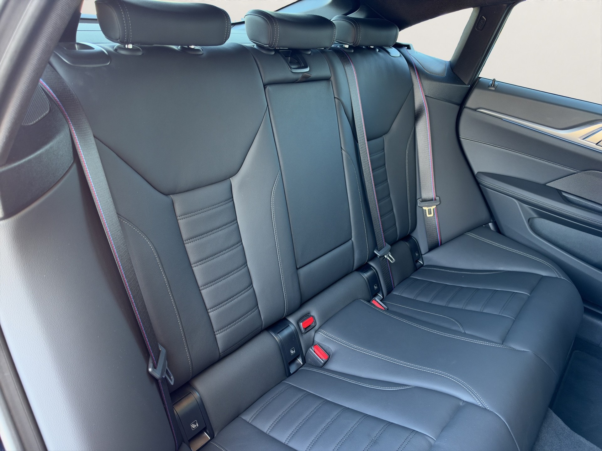 BMW i4 M60 M Sport Pro-image-20