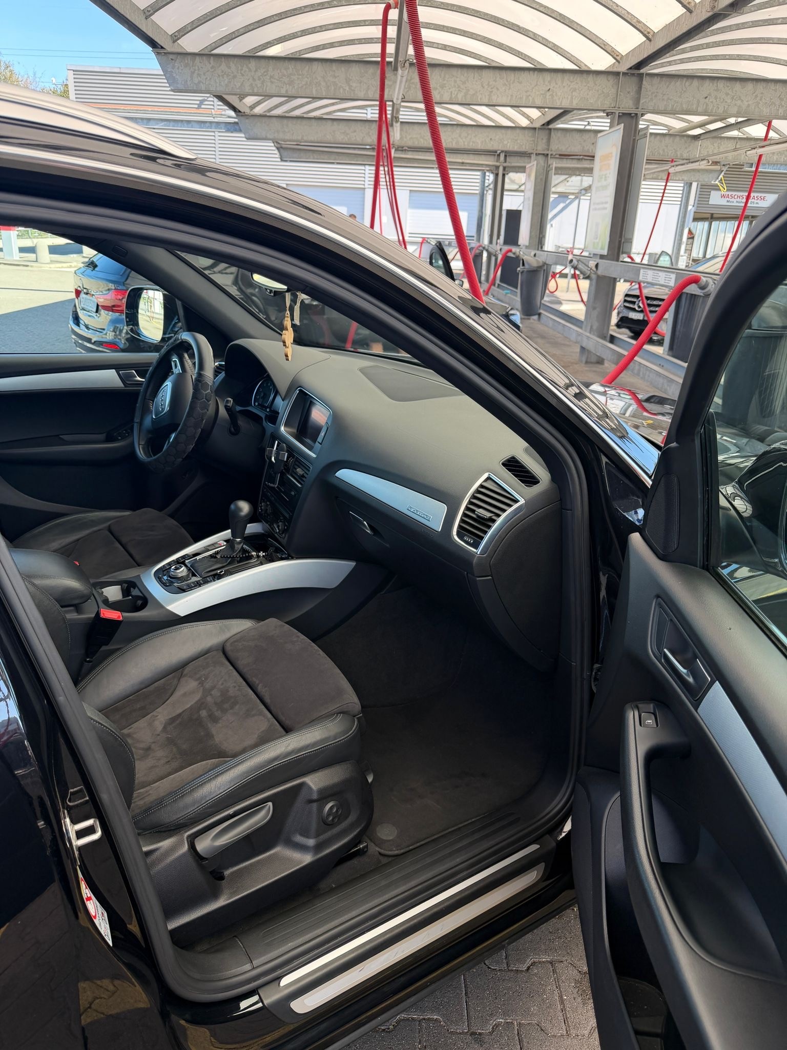 AUDI 2.0 TFSI quattro S-Tronic-image-5