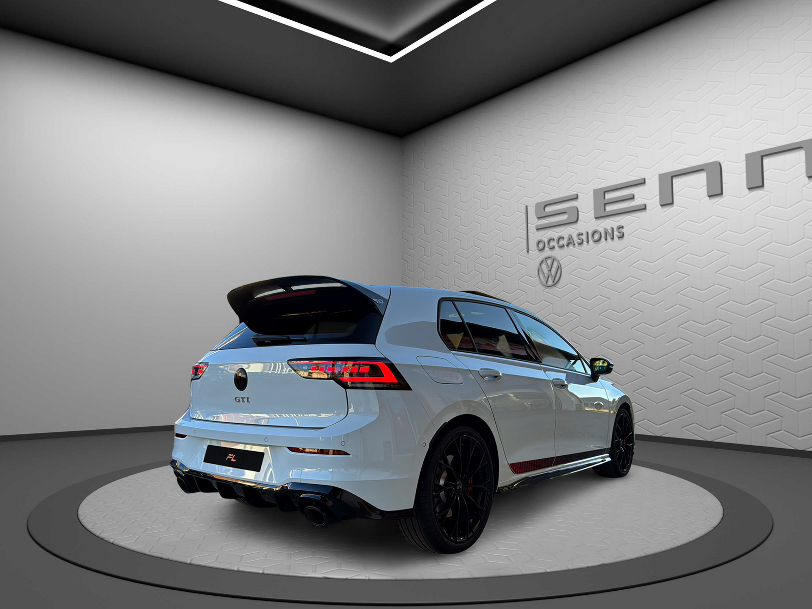 VW Golf 2.0 TSI GTI Edition 50 DSG-image-5
