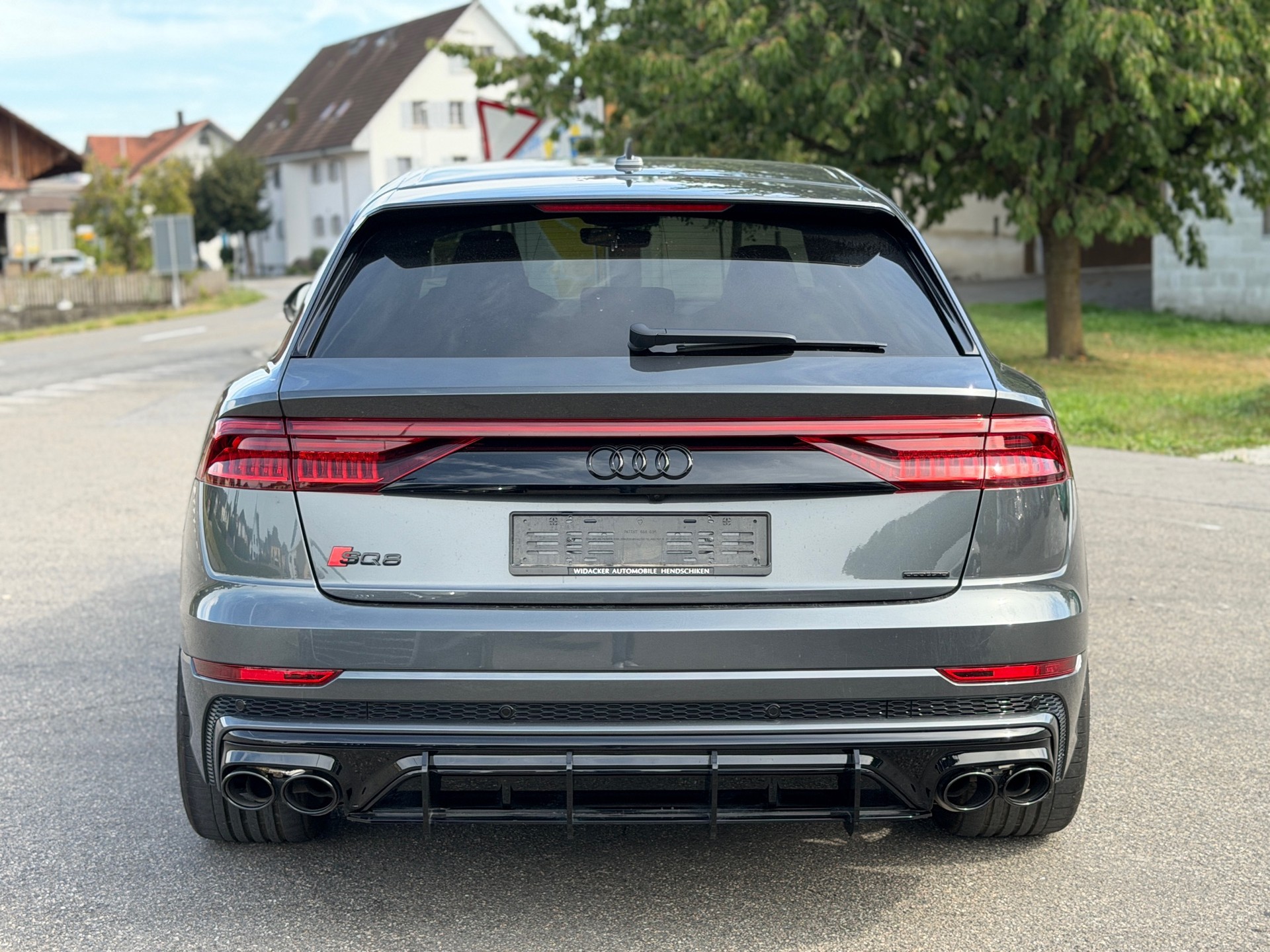 AUDI Q8 55 TFSI quattro tiptronic-image-4