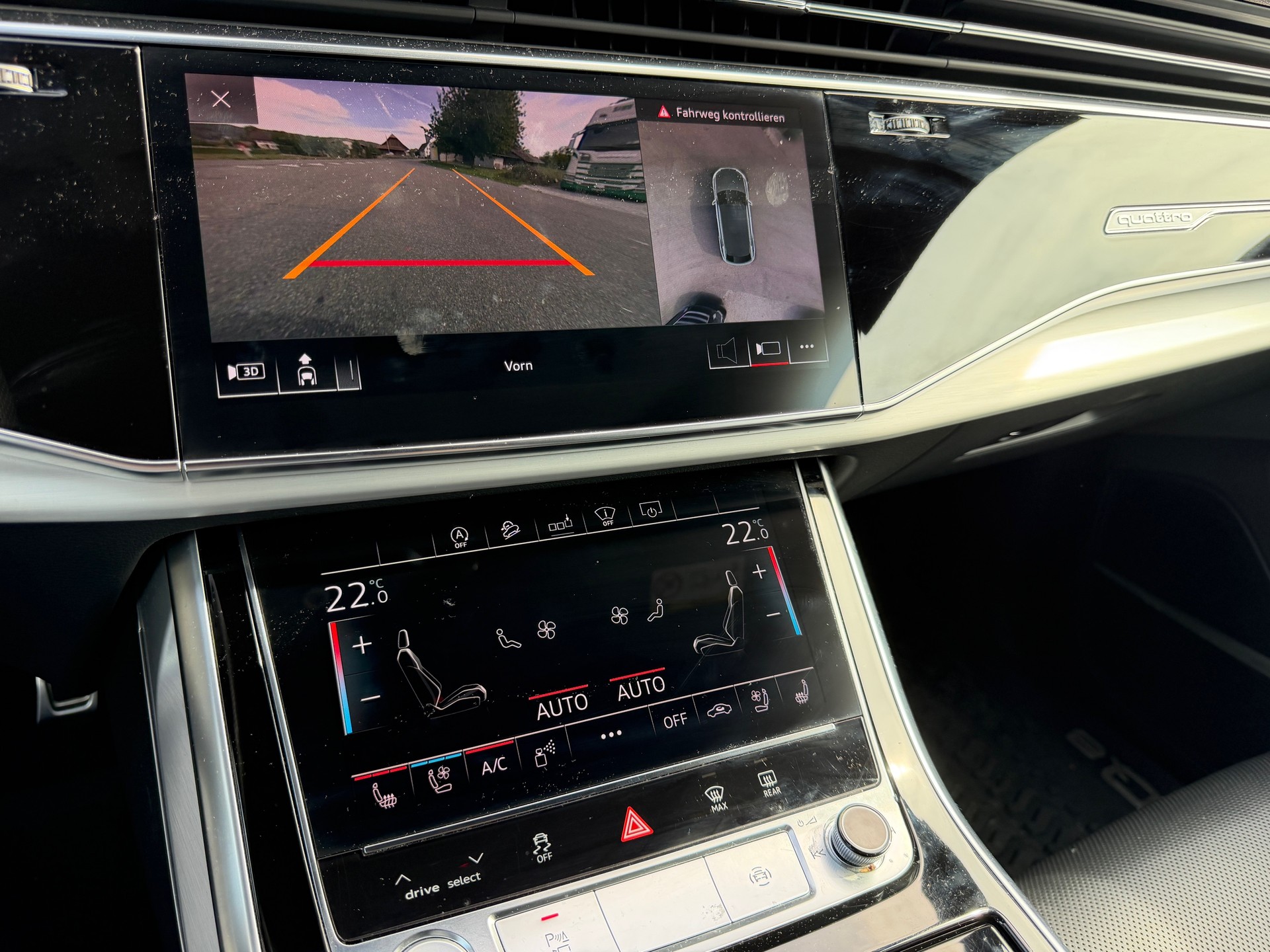 AUDI Q8 55 TFSI quattro tiptronic-image-7