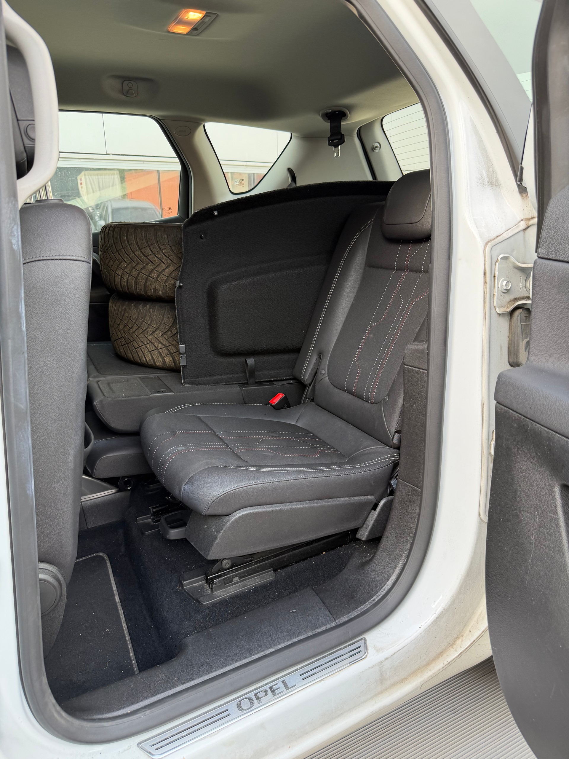 OPEL Meriva 1.4 Turbo-image-8