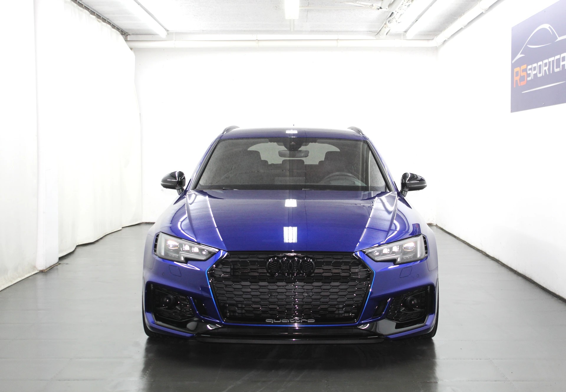 AUDI RS4 Avant 2.9 TFSI quattro tiptronic ABT Edition 510 / Sonderlackierung San Marino Blau / ohne OPF / CH-Fahrzeug-showroom-element-2