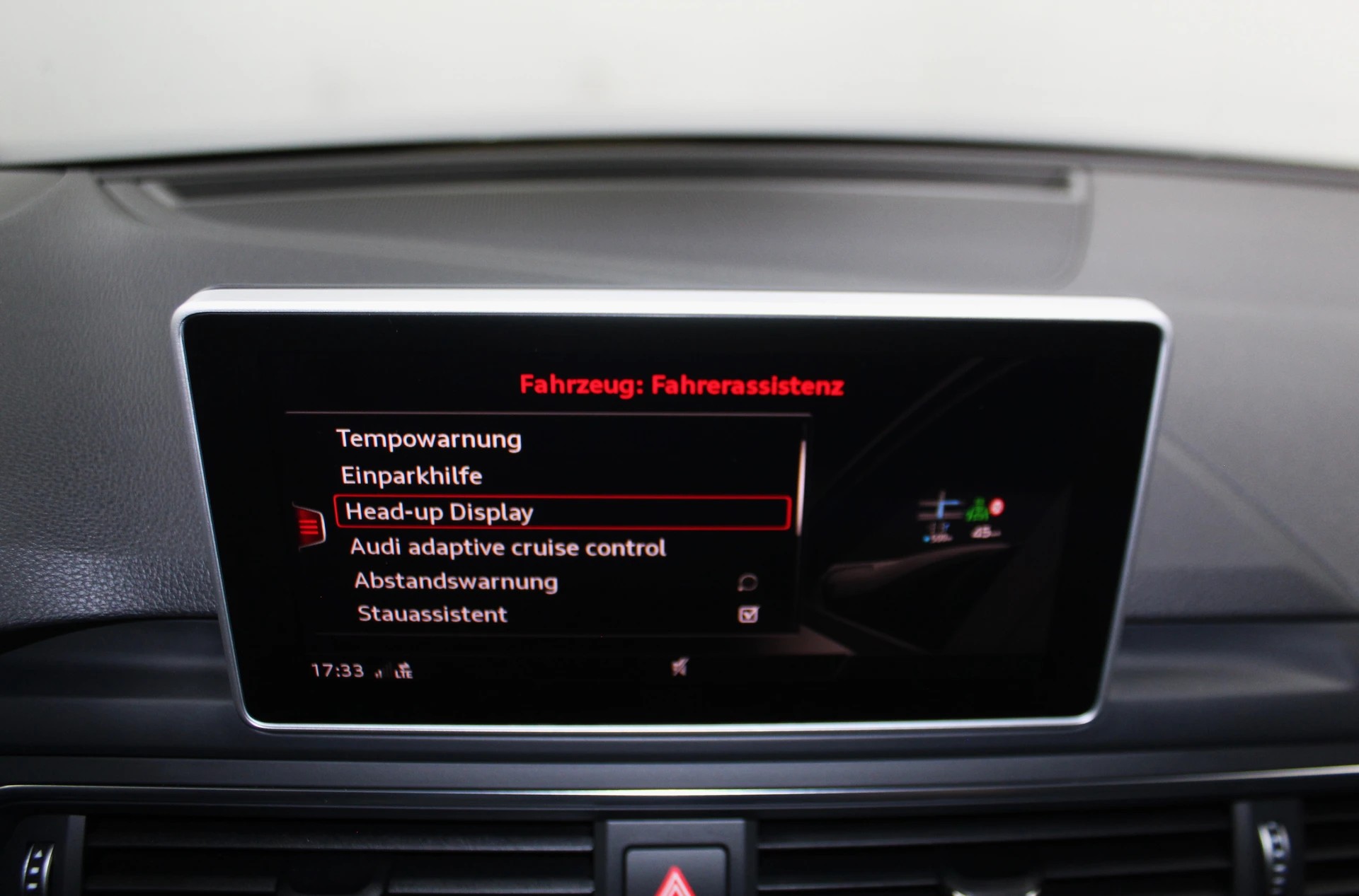 AUDI RS4 Avant 2.9 TFSI quattro tiptronic ABT Edition 510 / Sonderlackierung San Marino Blau / ohne OPF / CH-Fahrzeug-image-28
