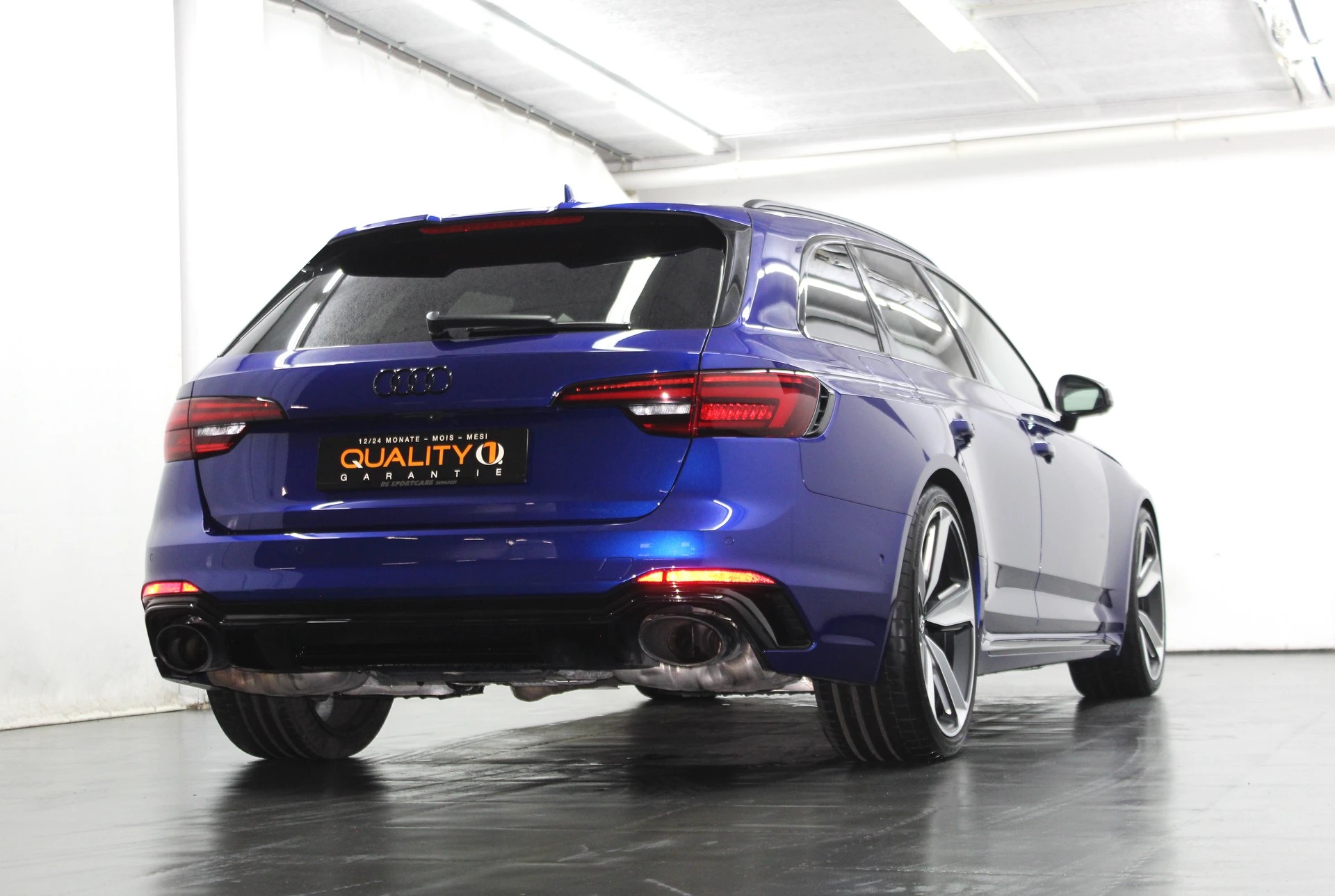 AUDI RS4 Avant 2.9 TFSI quattro tiptronic ABT Edition 510 / Sonderlackierung San Marino Blau / ohne OPF / CH-Fahrzeug-image-6