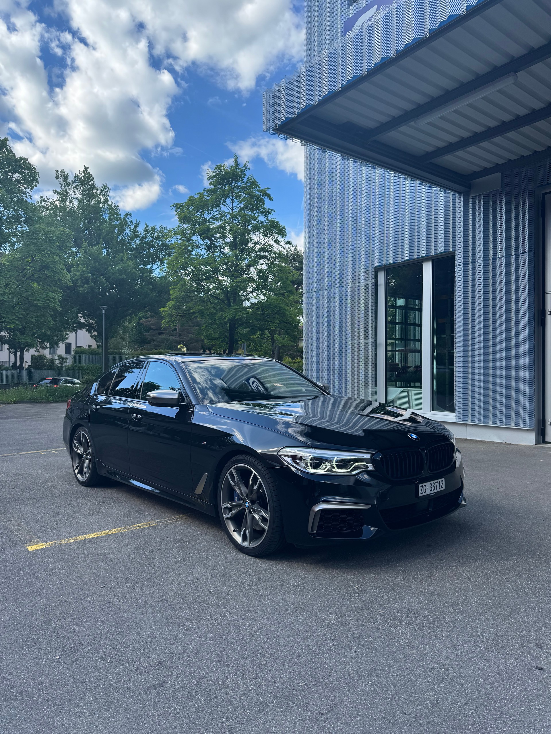 BMW M550d xDrive-image-0