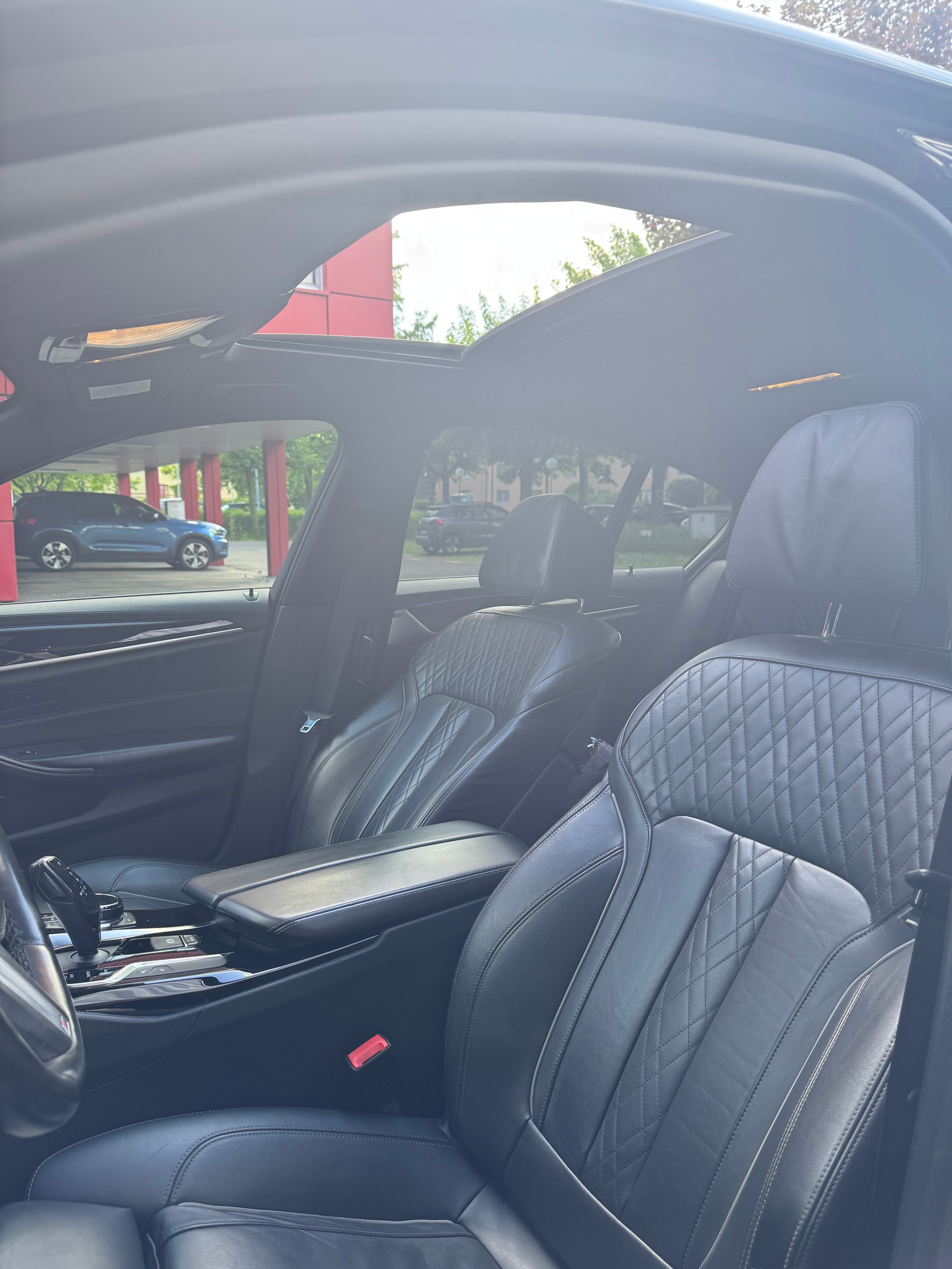 BMW M550d xDrive-image-5