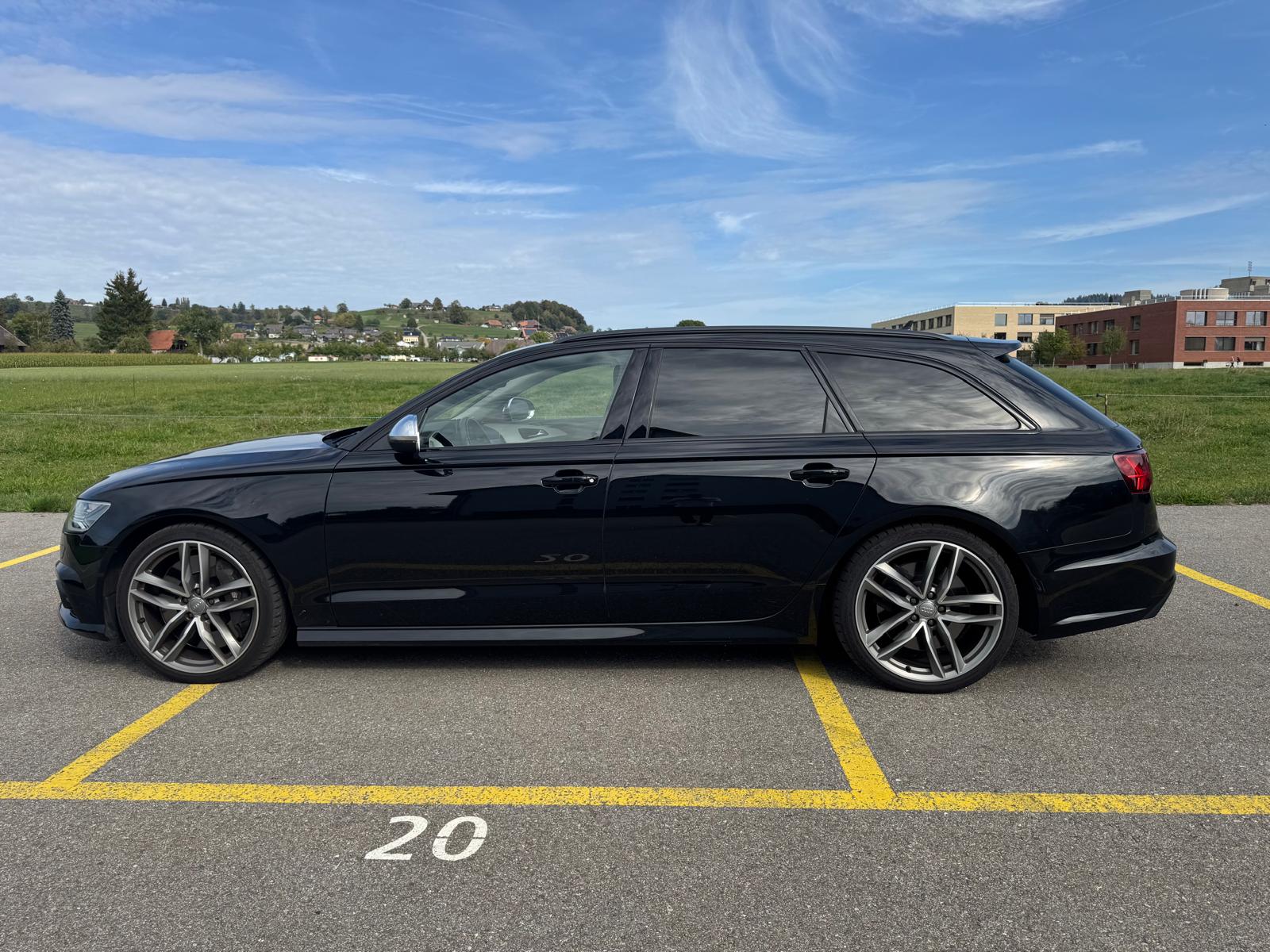 AUDI Avant quattro-image-1