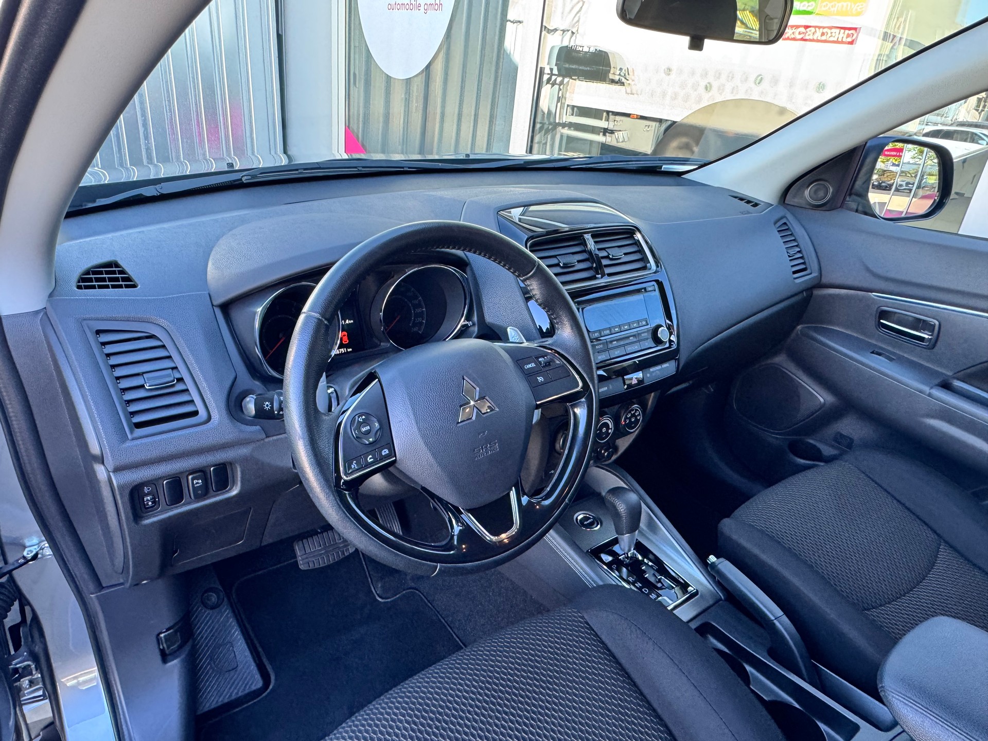 MITSUBISHI ASX 2.0 MIVEC Value 4WD Automat-image-11