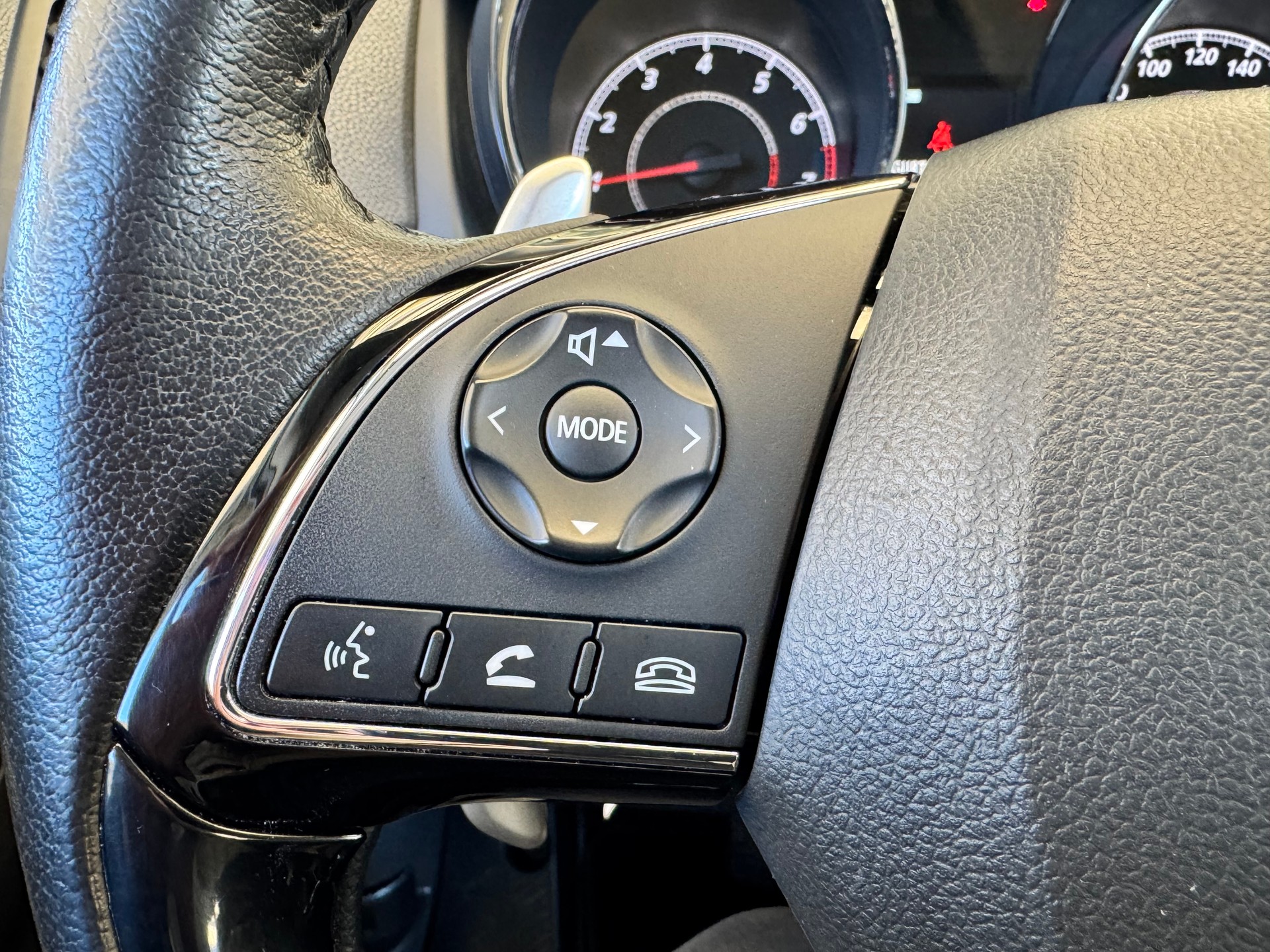 MITSUBISHI ASX 2.0 MIVEC Value 4WD Automat-image-23