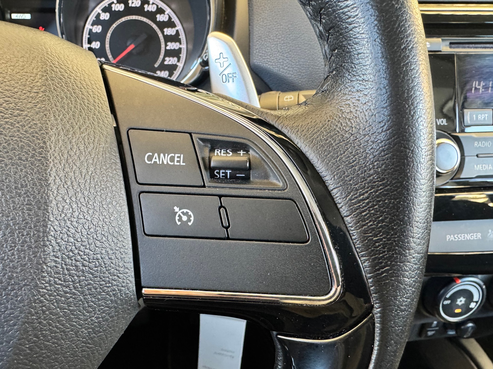 MITSUBISHI ASX 2.0 MIVEC Value 4WD Automat-image-22