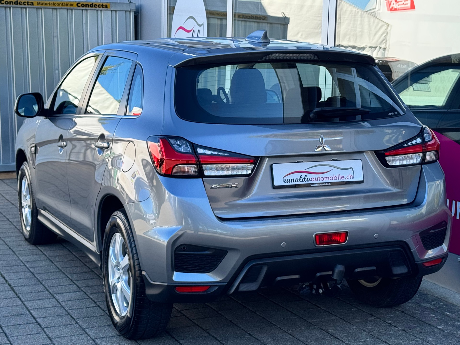 MITSUBISHI ASX 2.0 MIVEC Value 4WD Automat-image-5
