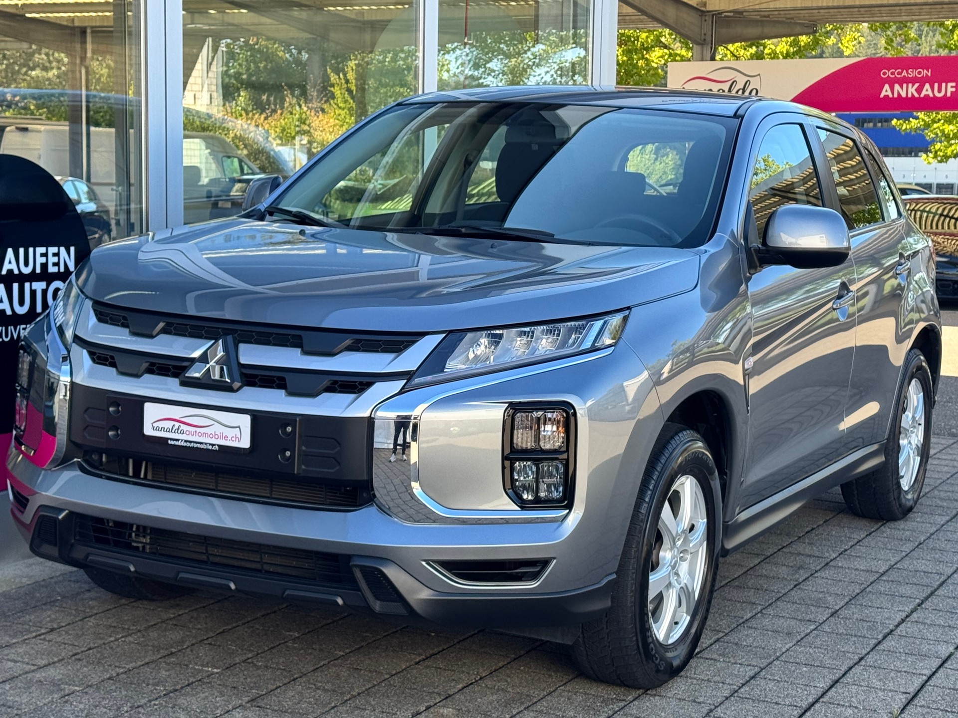MITSUBISHI ASX 2.0 MIVEC Value 4WD Automat-image-2