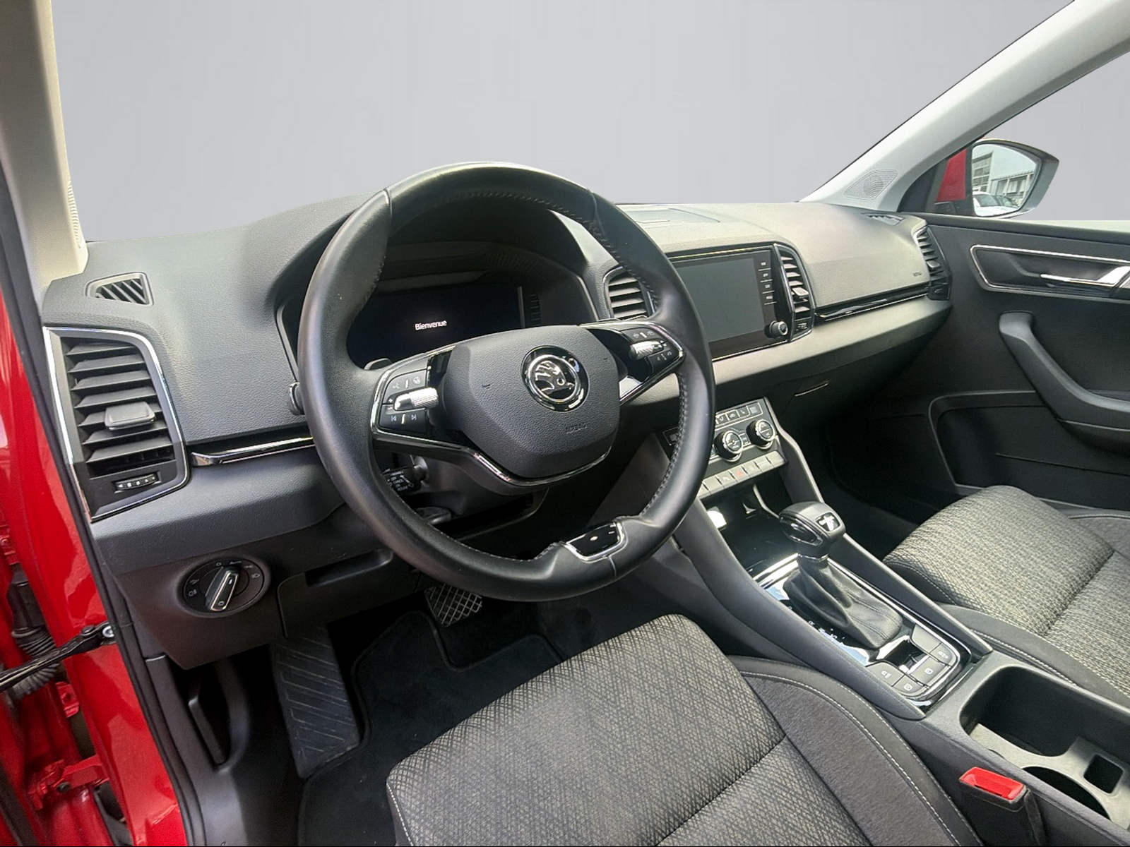 SKODA Karoq 1.5 TSI Style DSG-image-7