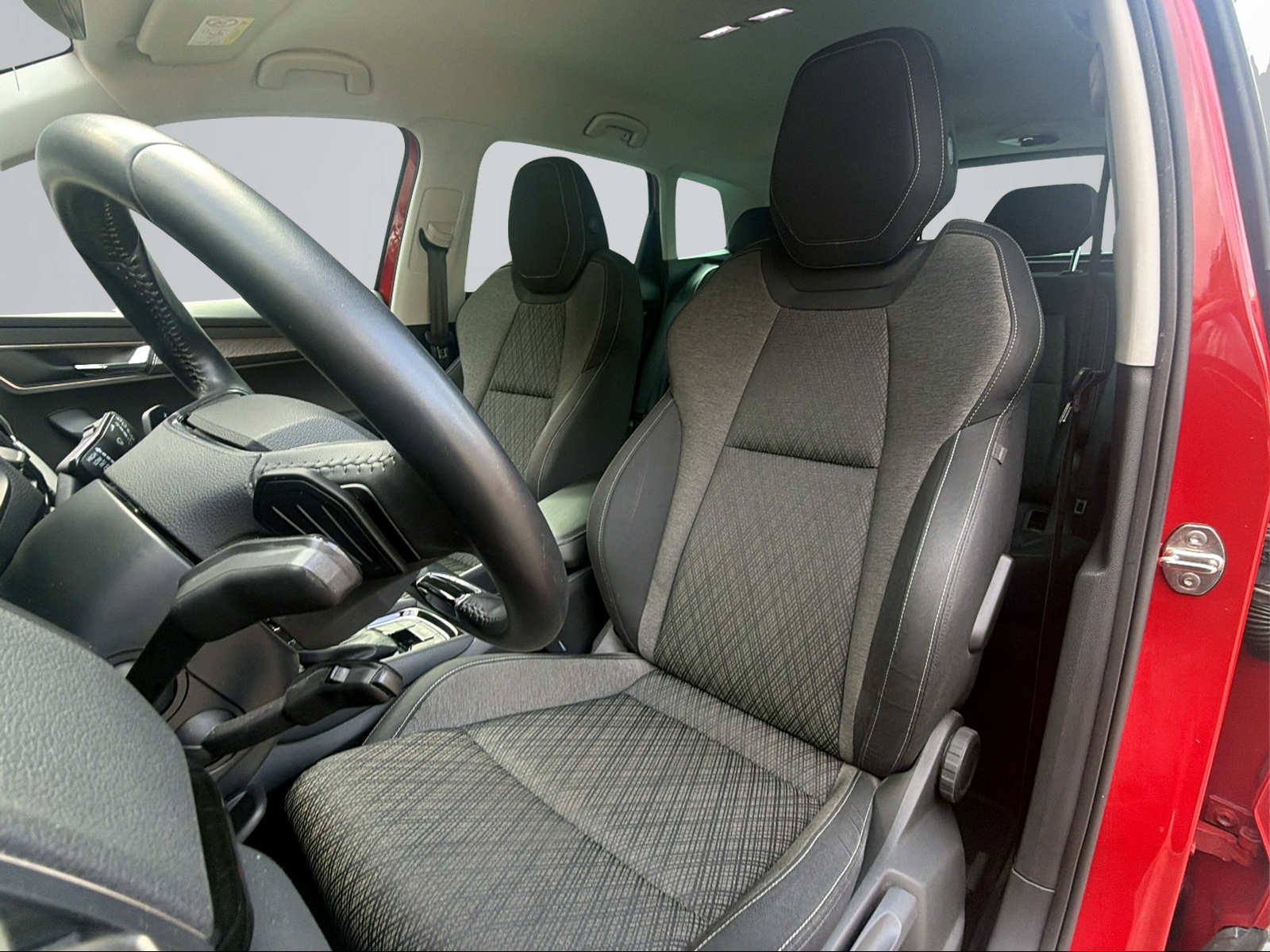 SKODA Karoq 1.5 TSI Style DSG-image-6