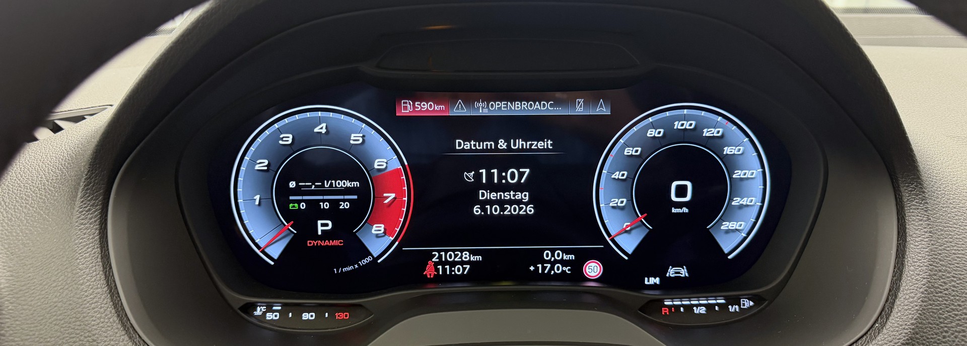 AUDI Q2 40 TFSI advanced quattro S-tronic-image-9