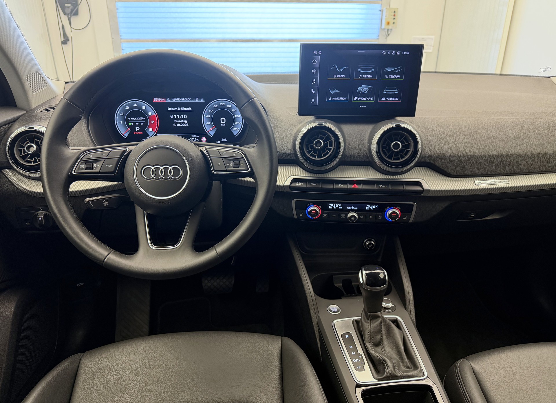 AUDI Q2 40 TFSI advanced quattro S-tronic-image-8