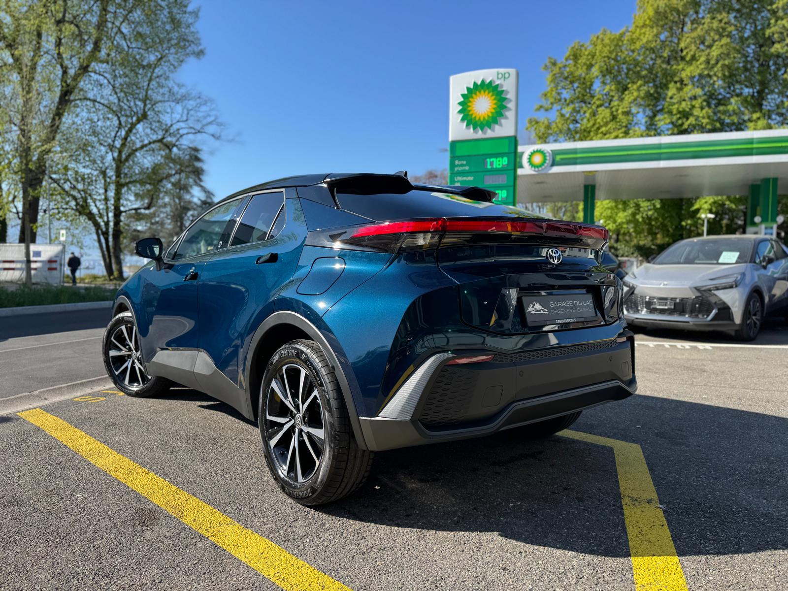 TOYOTA C-HR 1.8 HSD CVT Trend-showroom-element-2
