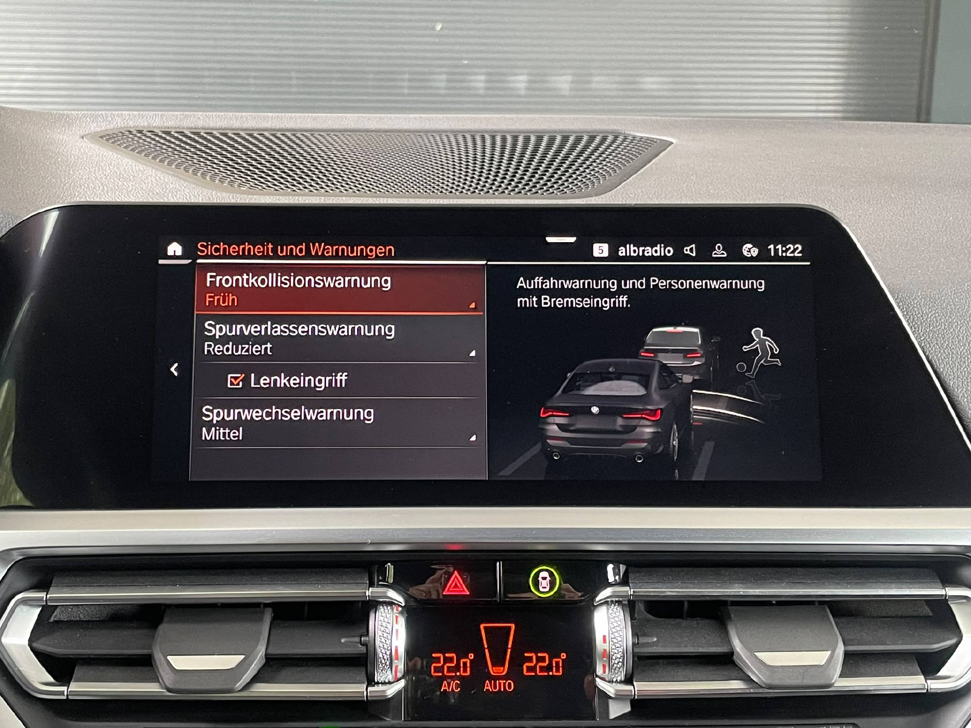 BMW 420i xDrive SAG Coupé-image-12