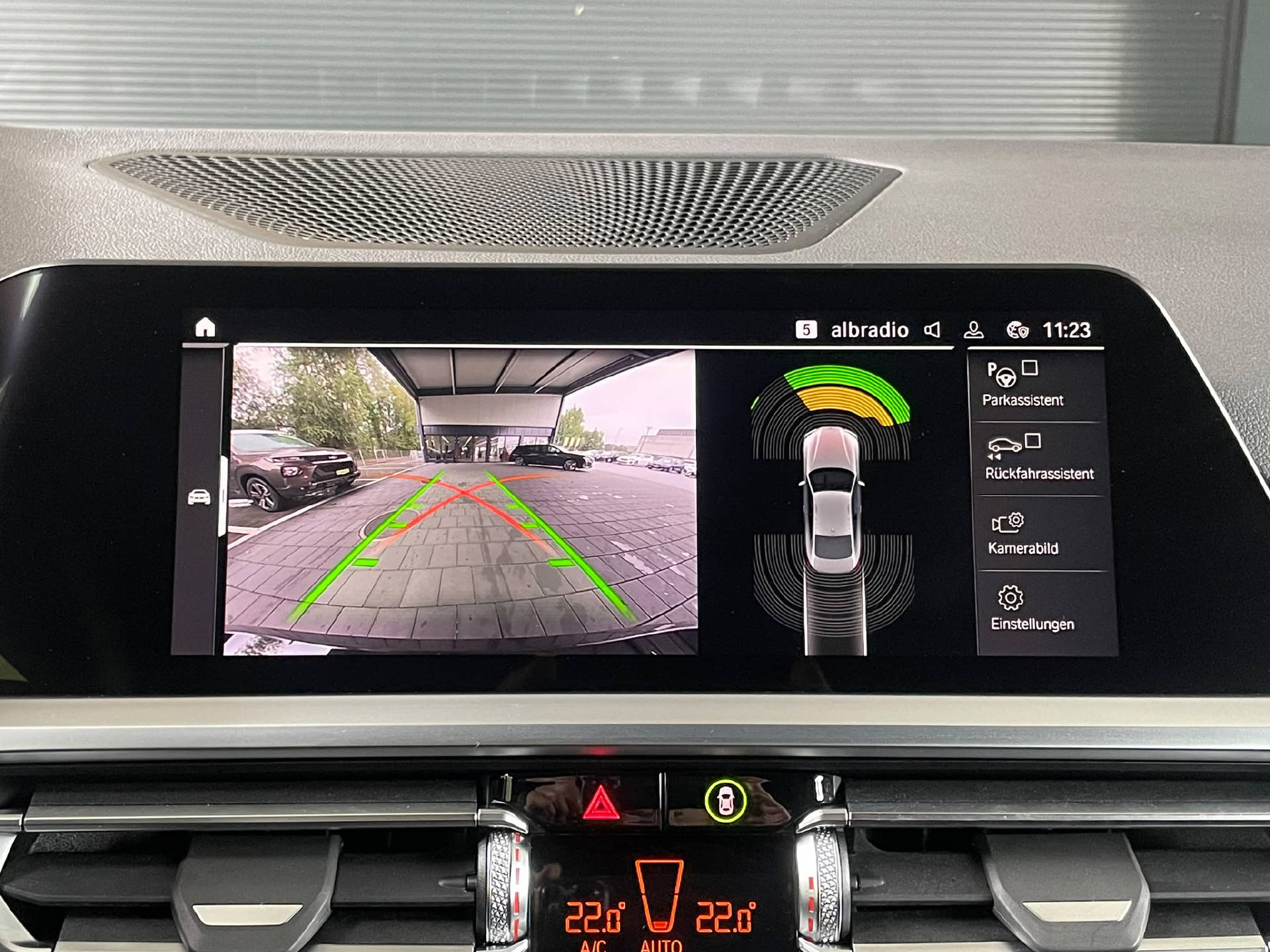 BMW 420i xDrive SAG Coupé-image-9