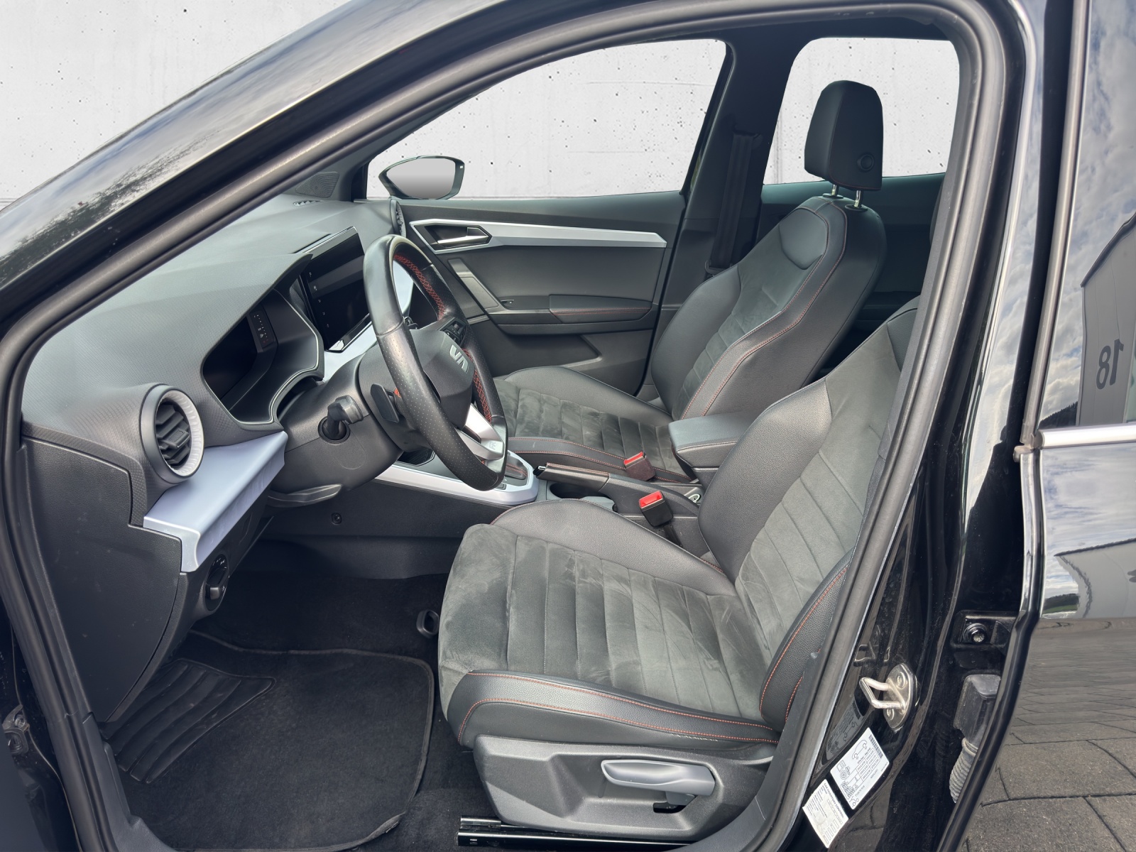 SEAT Arona 1.0 TSI Eco Hola FR DSG-image-8