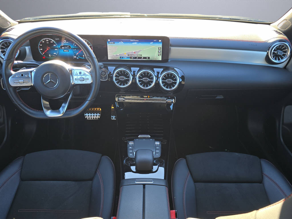 MERCEDES-BENZ CLA 250 AMG Line 4matic-image-12