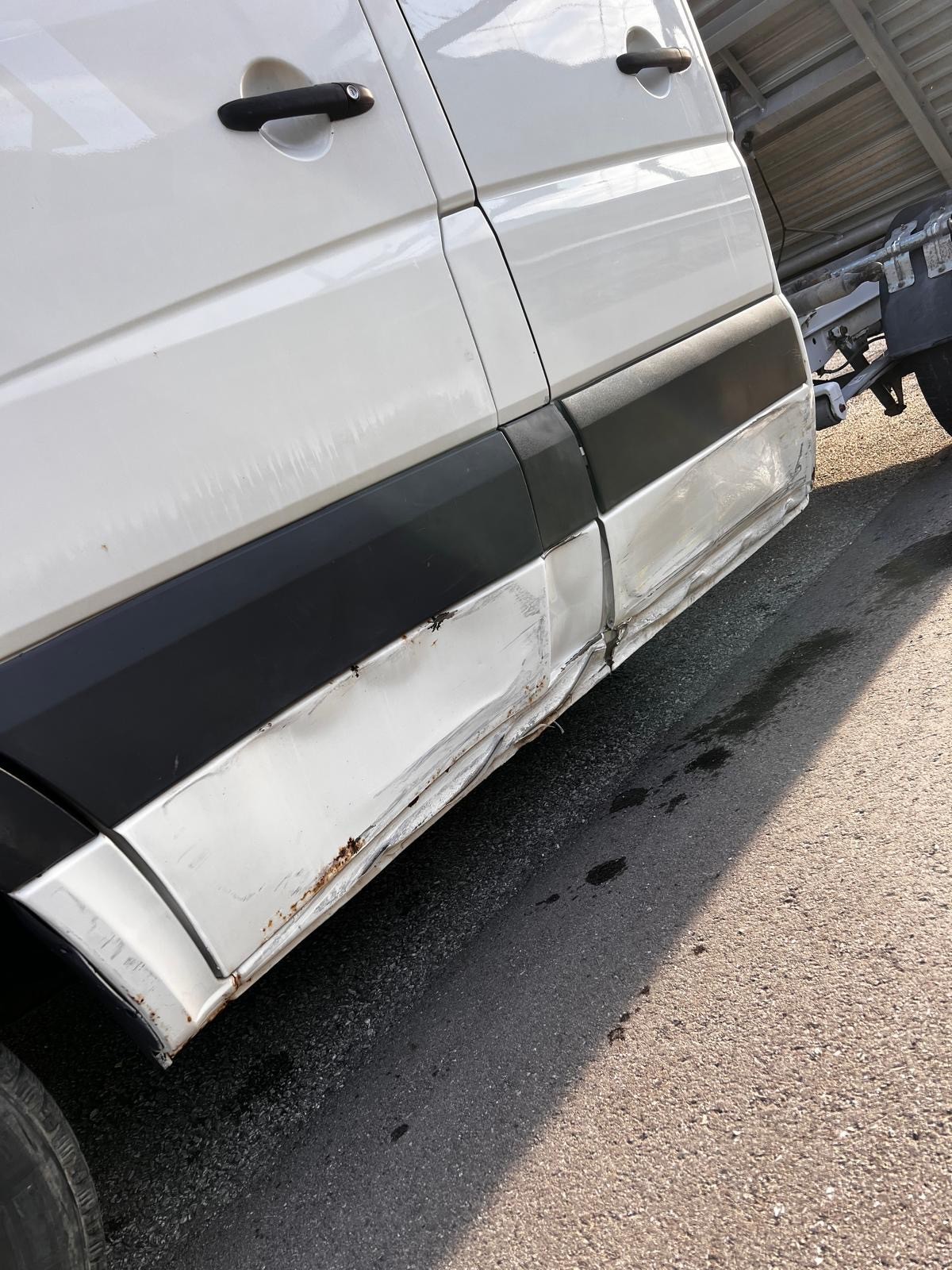 VW Crafter 35 2.5 TDI 109 PS-image-2