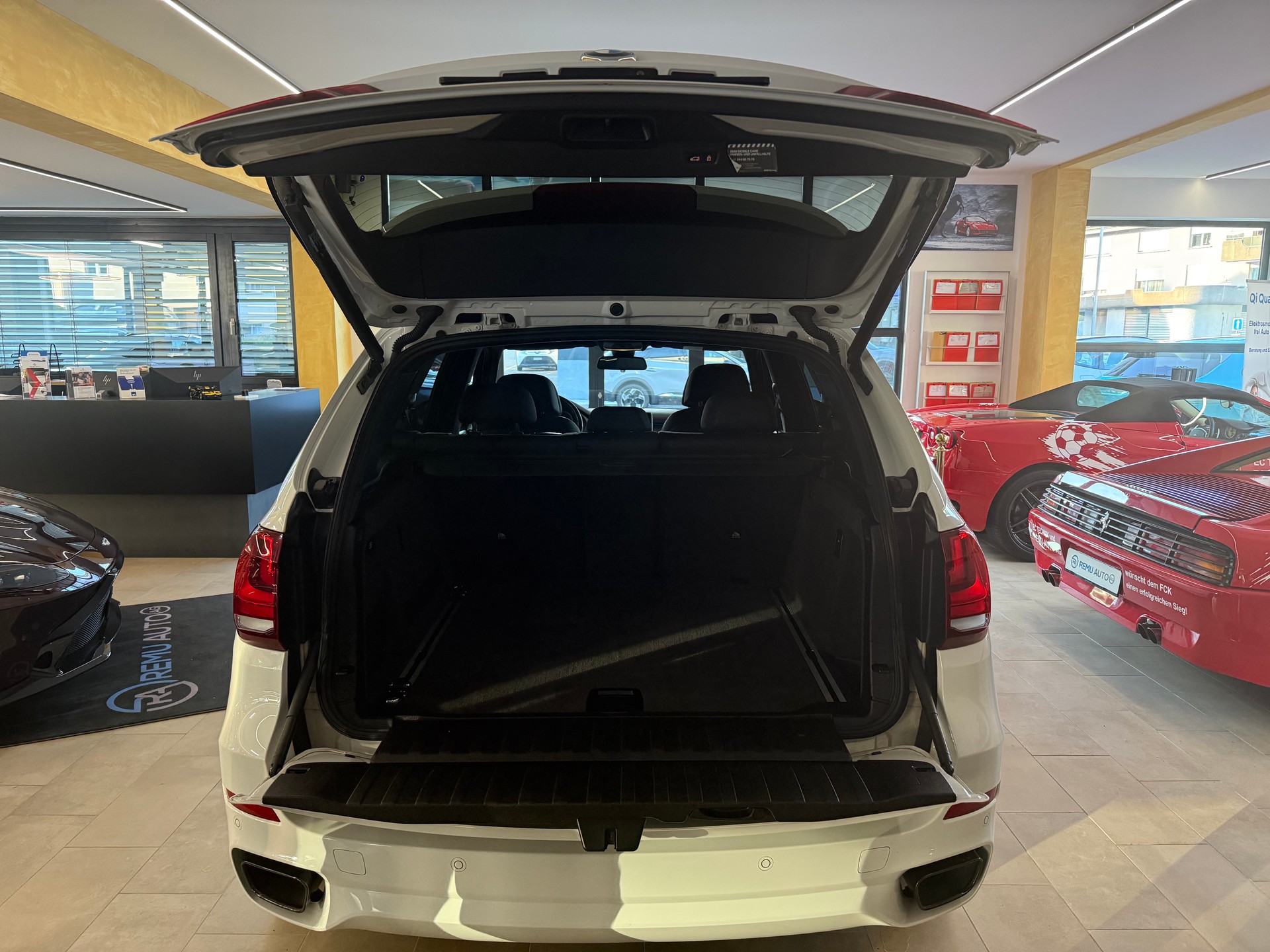 BMW X5 xDrive M50d Steptronic-image-4