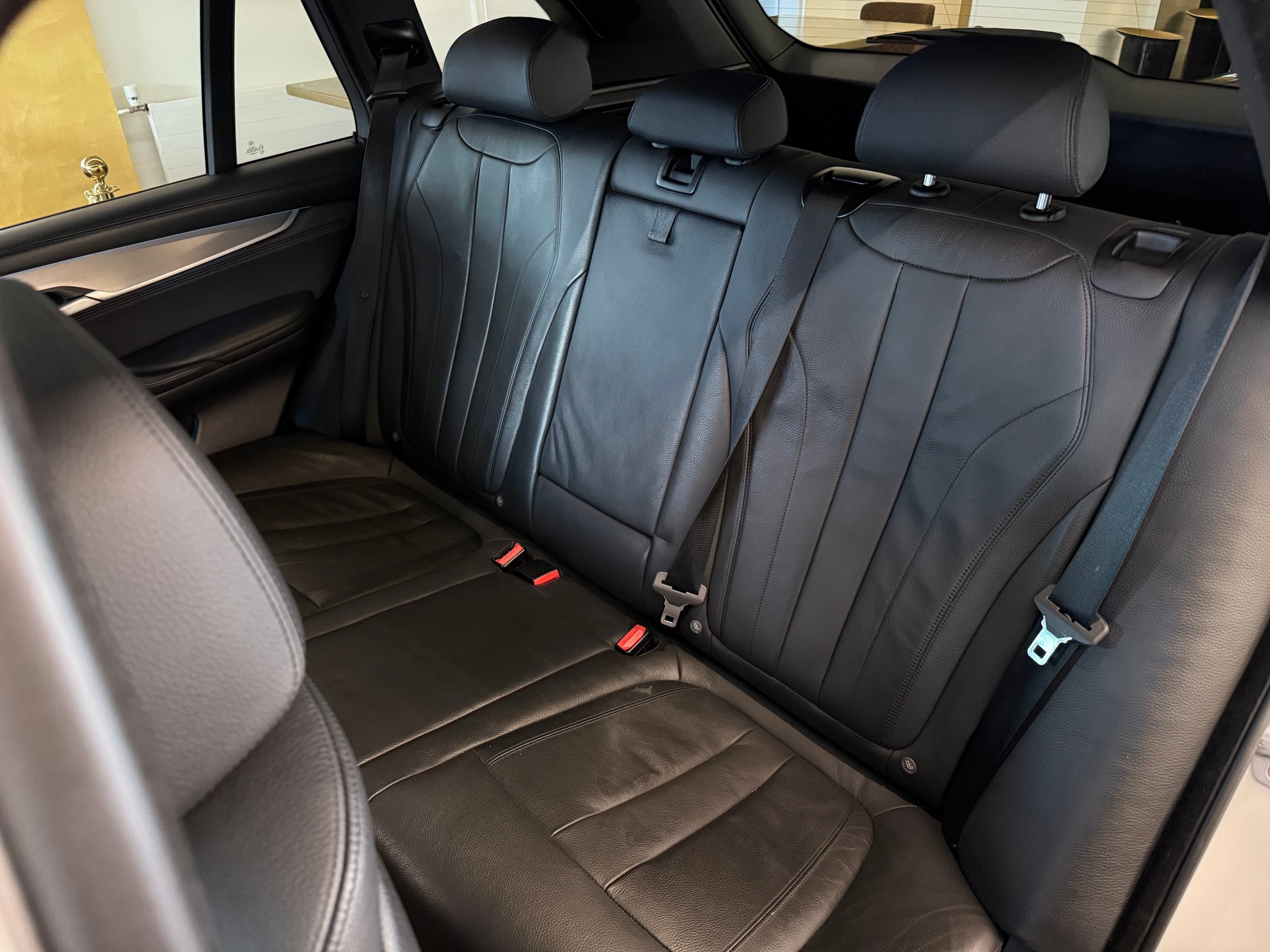 BMW X5 xDrive M50d Steptronic-image-19