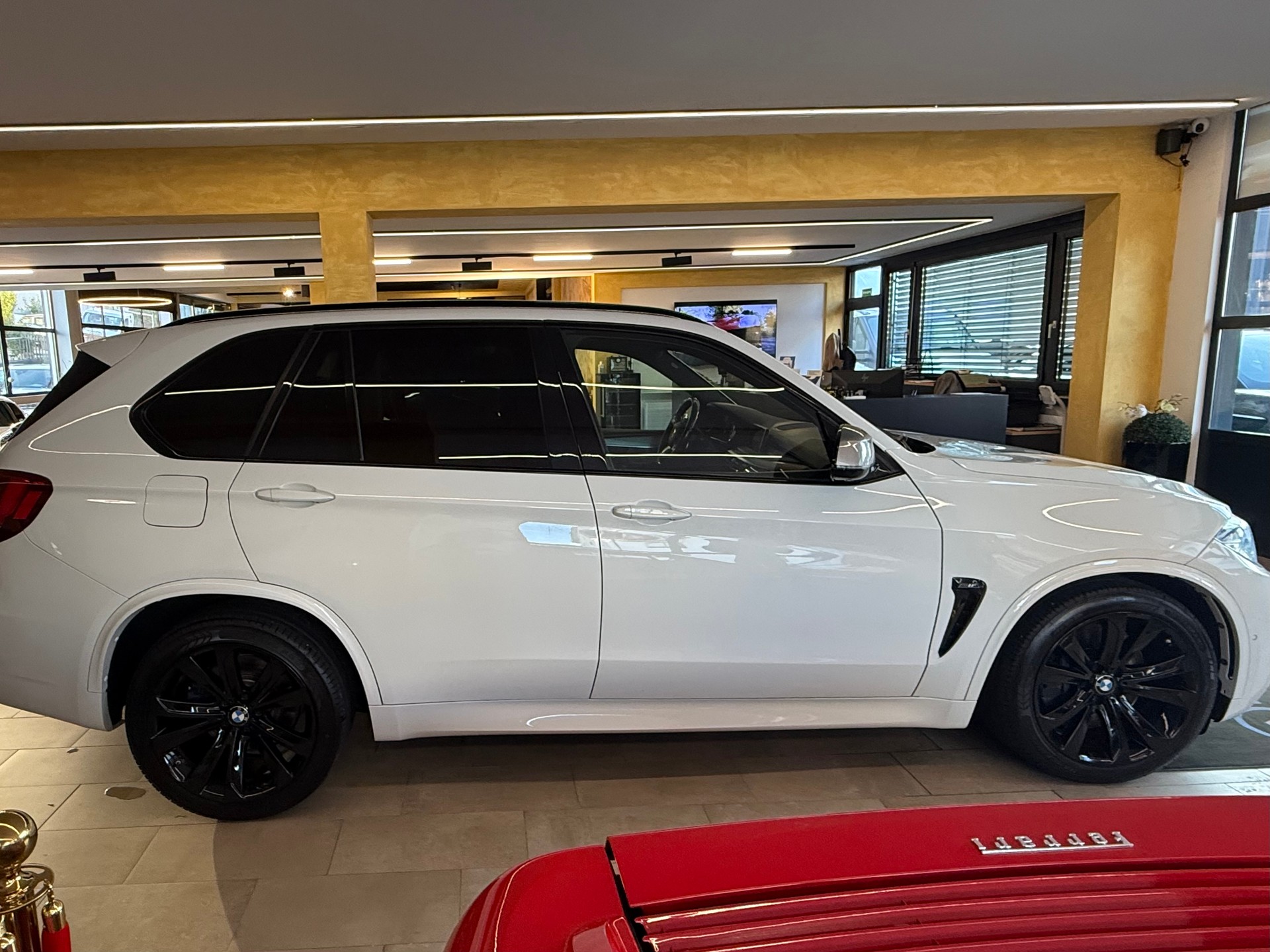 BMW X5 xDrive M50d Steptronic-image-1