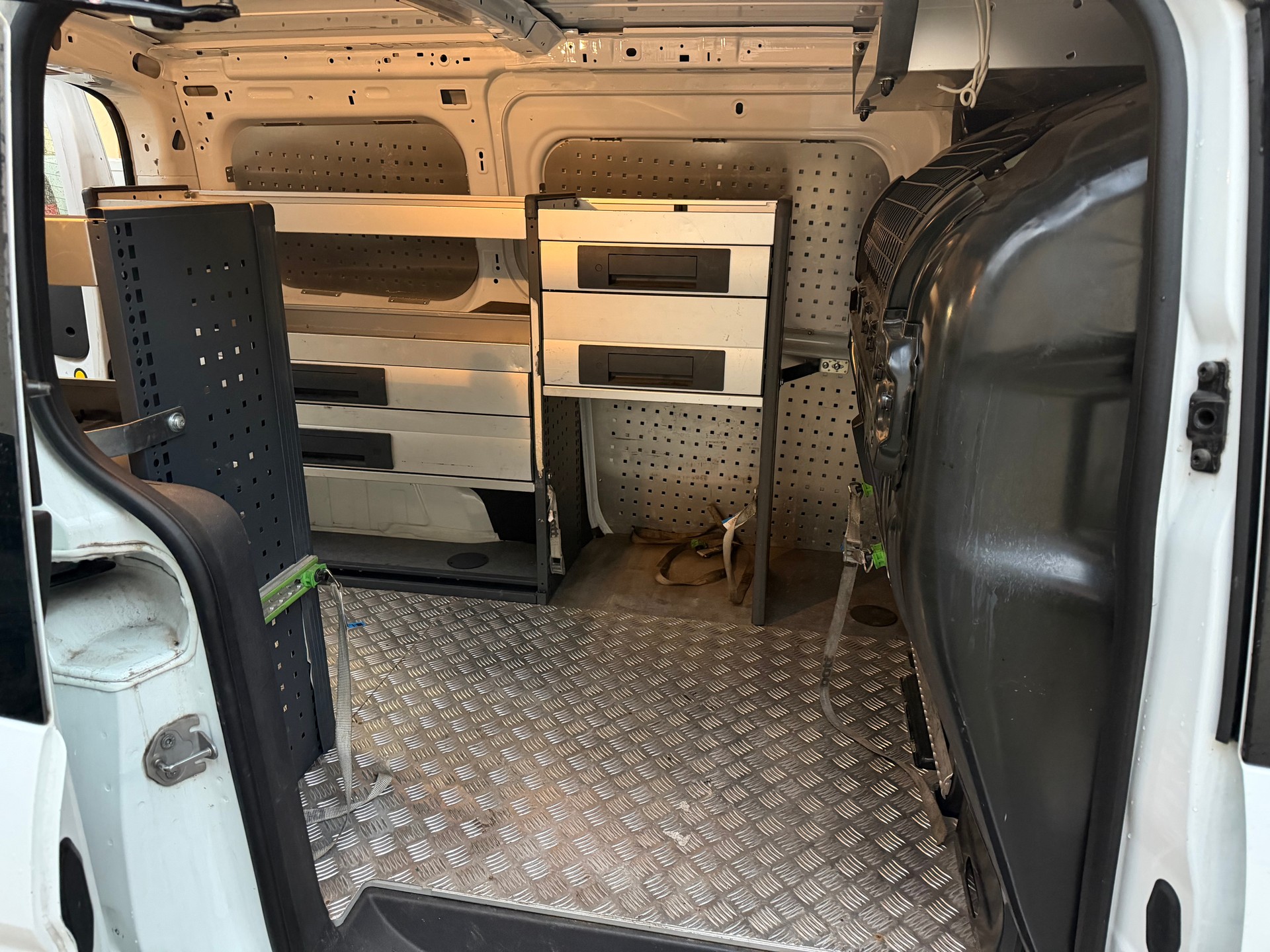 FORD Transit Connect Van T220 1.5 TDCi Trend-image-6