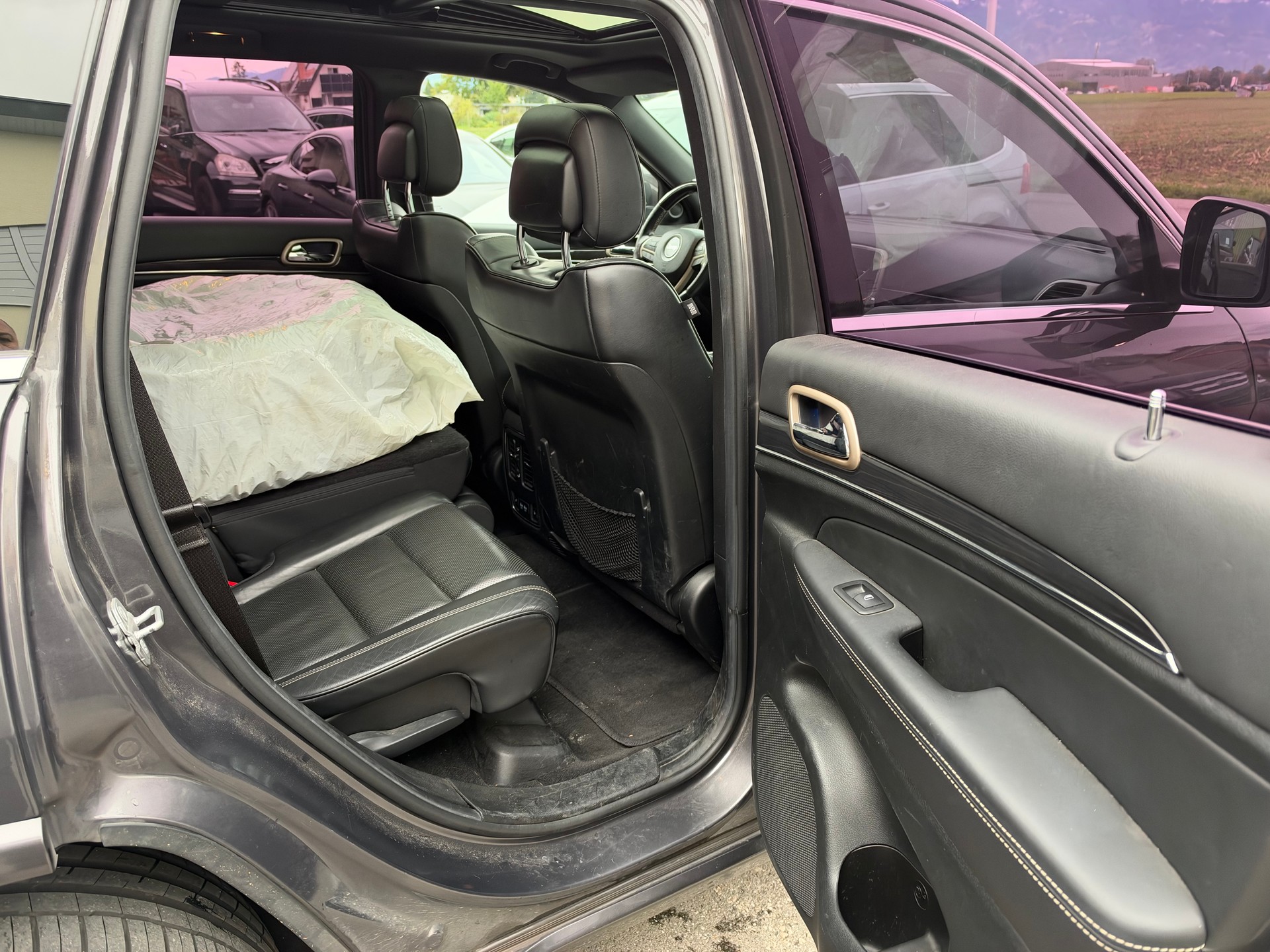 JEEP Grand Cherokee 3.6 V6 Overland Automatic-image-18