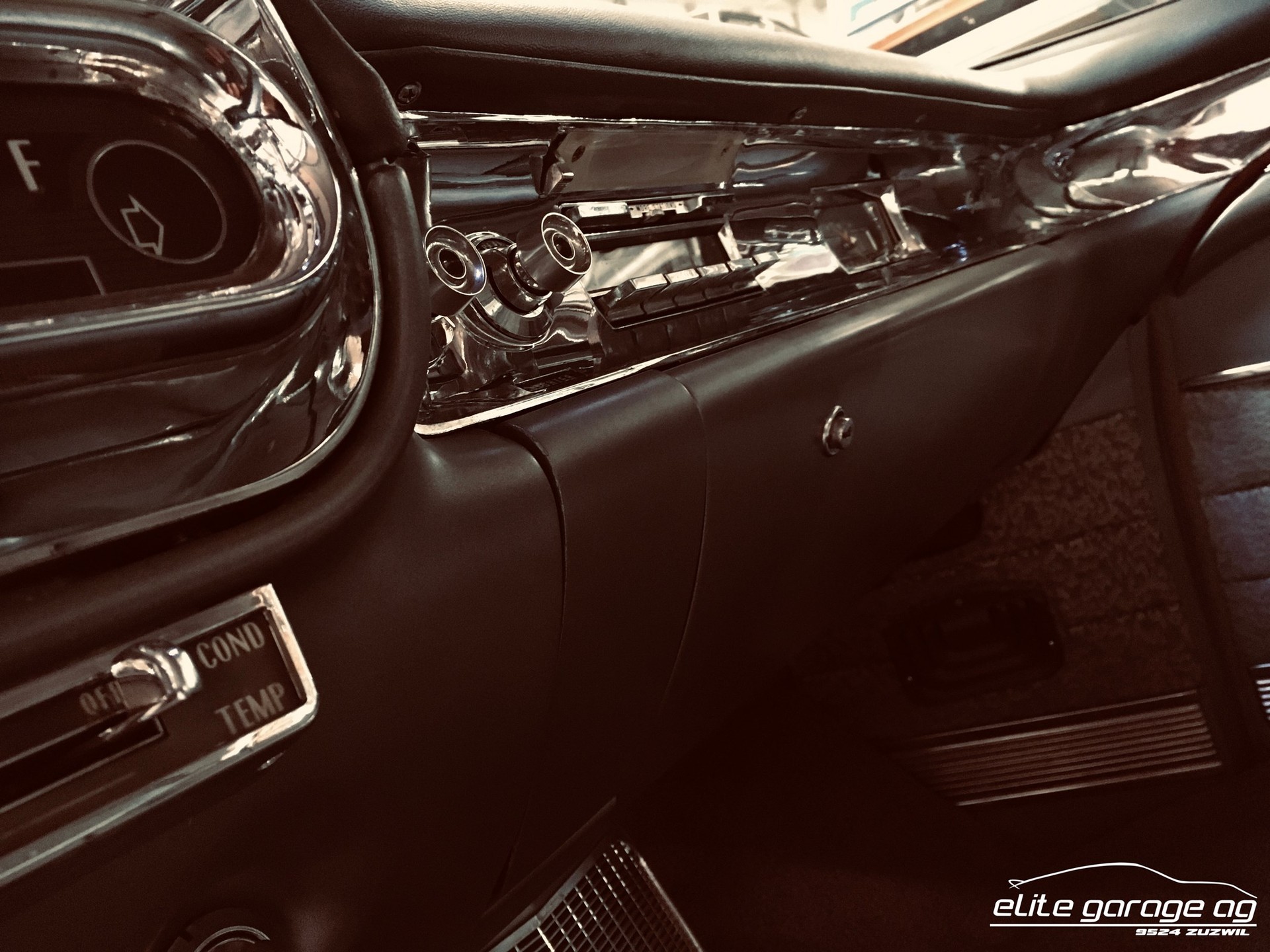CADILLAC Coupé DeVille Series 62-image-15