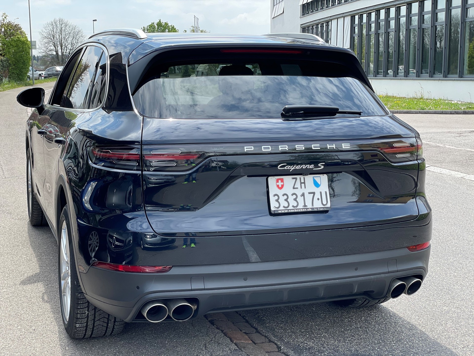 PORSCHE Cayenne S-image-11