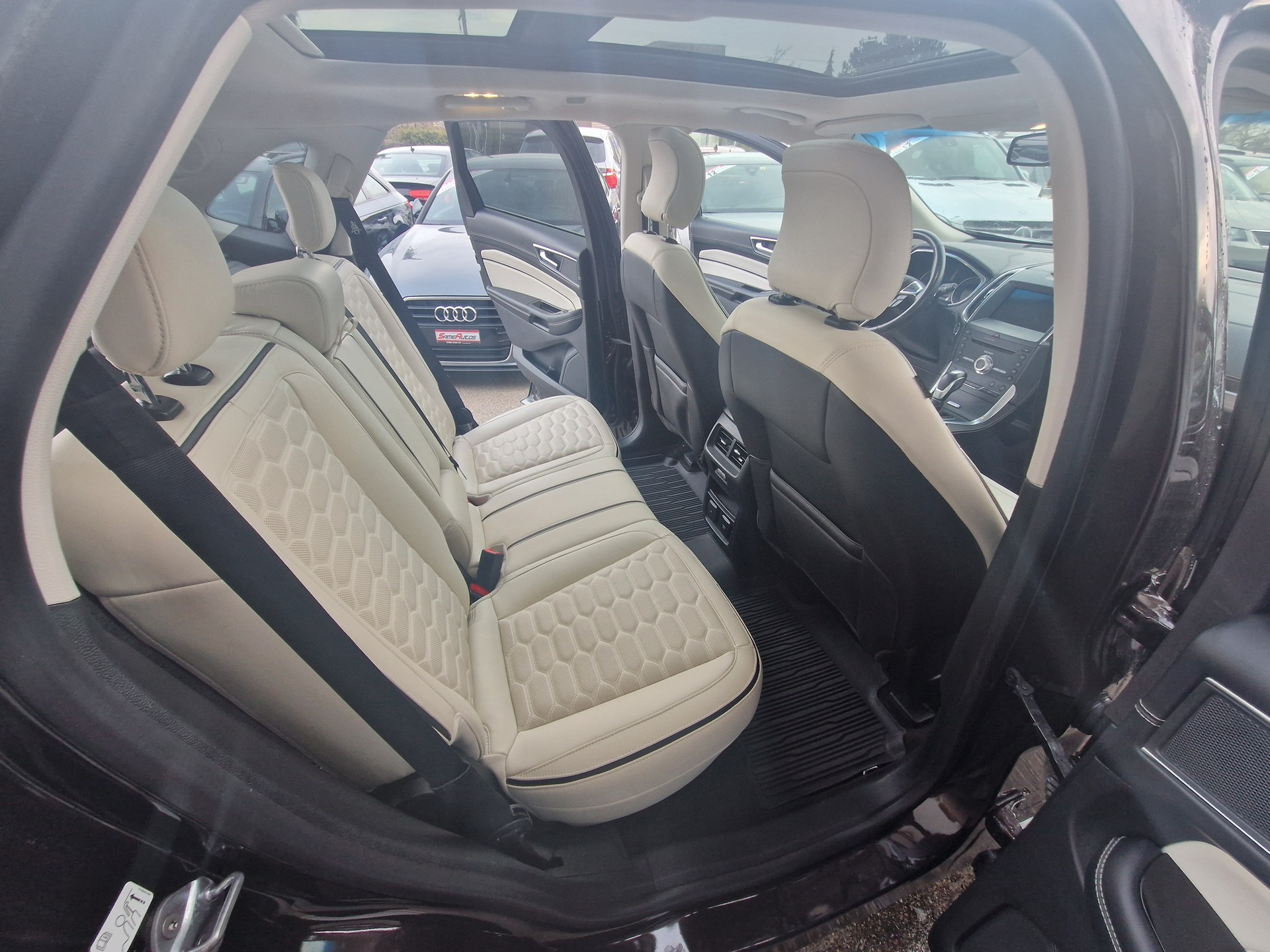 FORD Edge 2.0 TDCi Vignale 4WD PowerShift-image-10