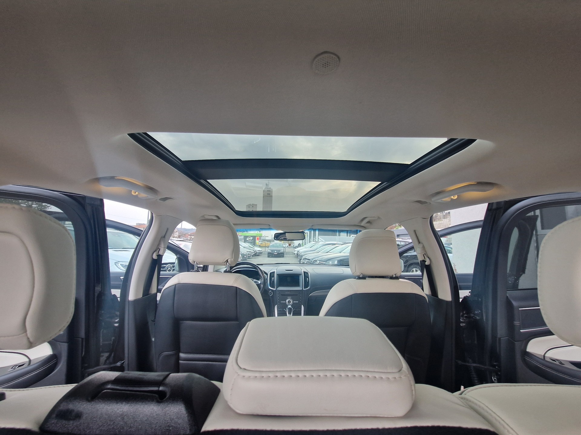FORD Edge 2.0 TDCi Vignale 4WD PowerShift-image-12