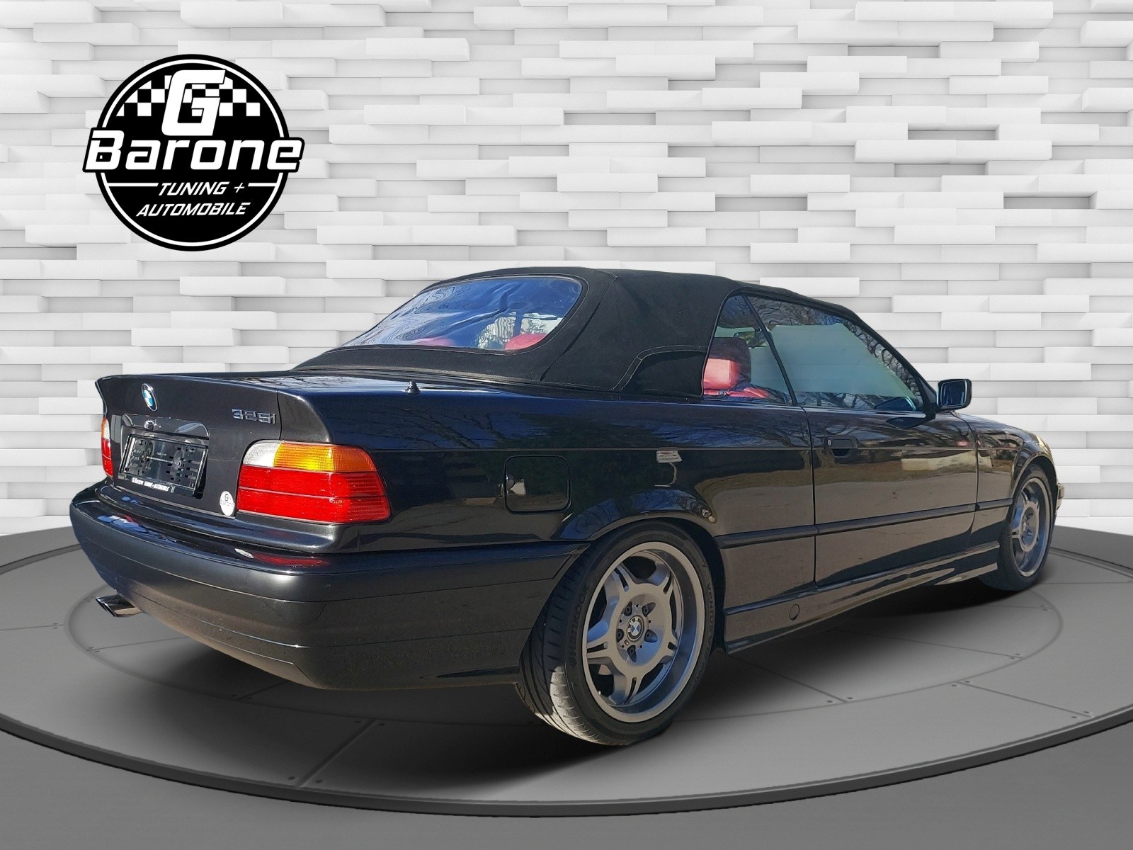 BMW 325i Cabrio-showroom-element-2
