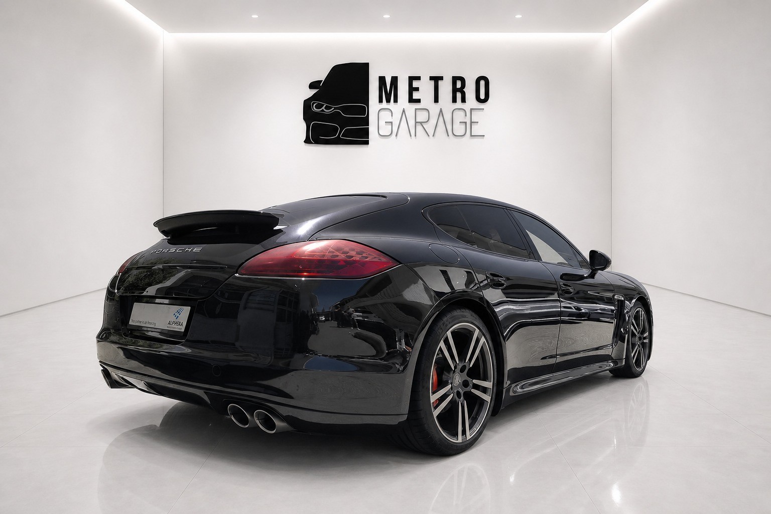 PORSCHE Panamera 4S 4.8 PDK-image-3