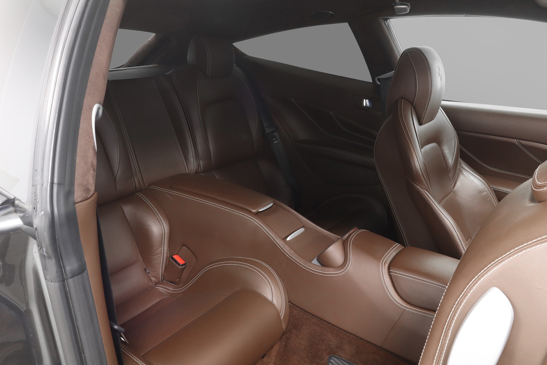 FERRARI FF-image-13
