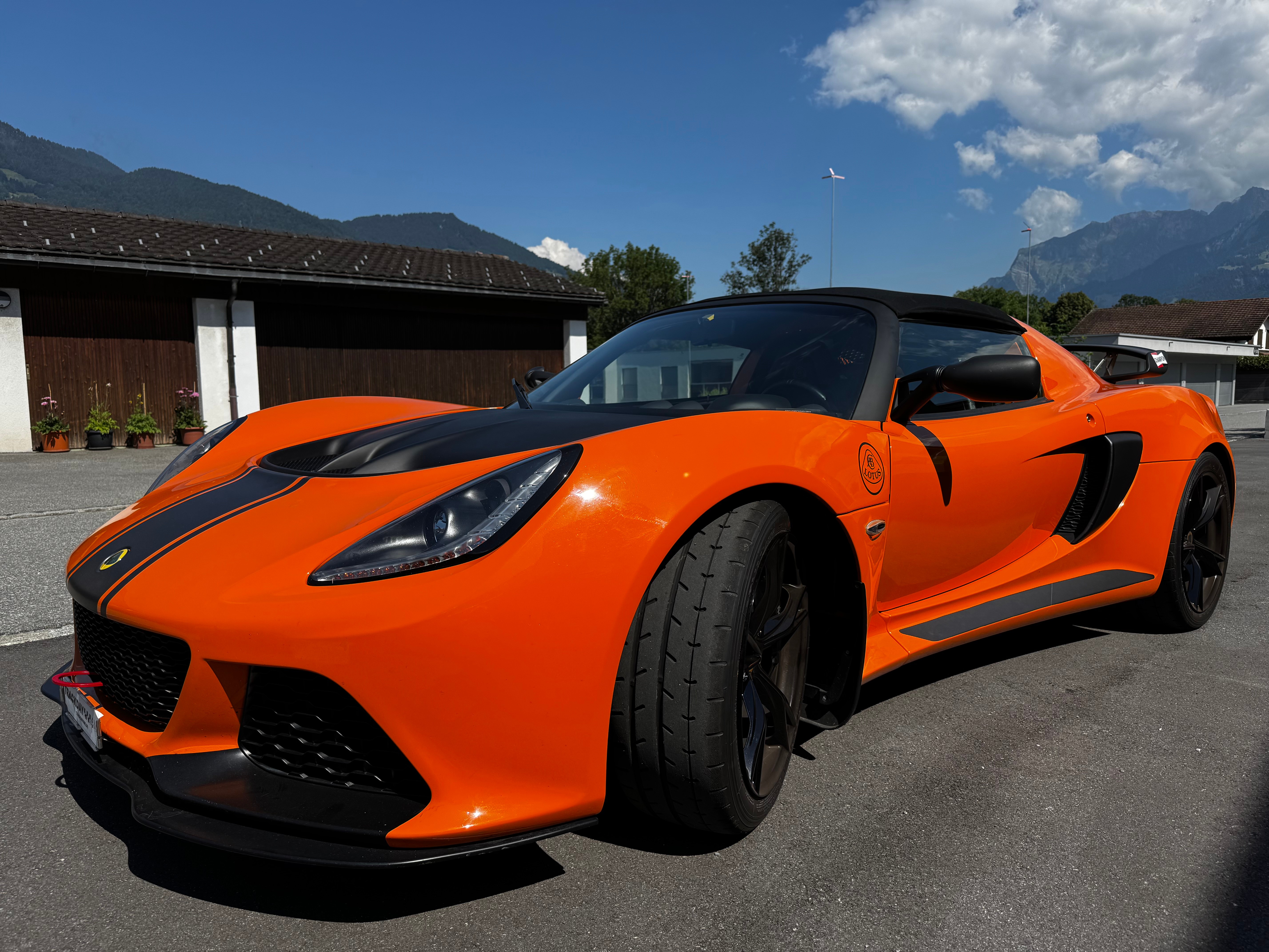Car photo