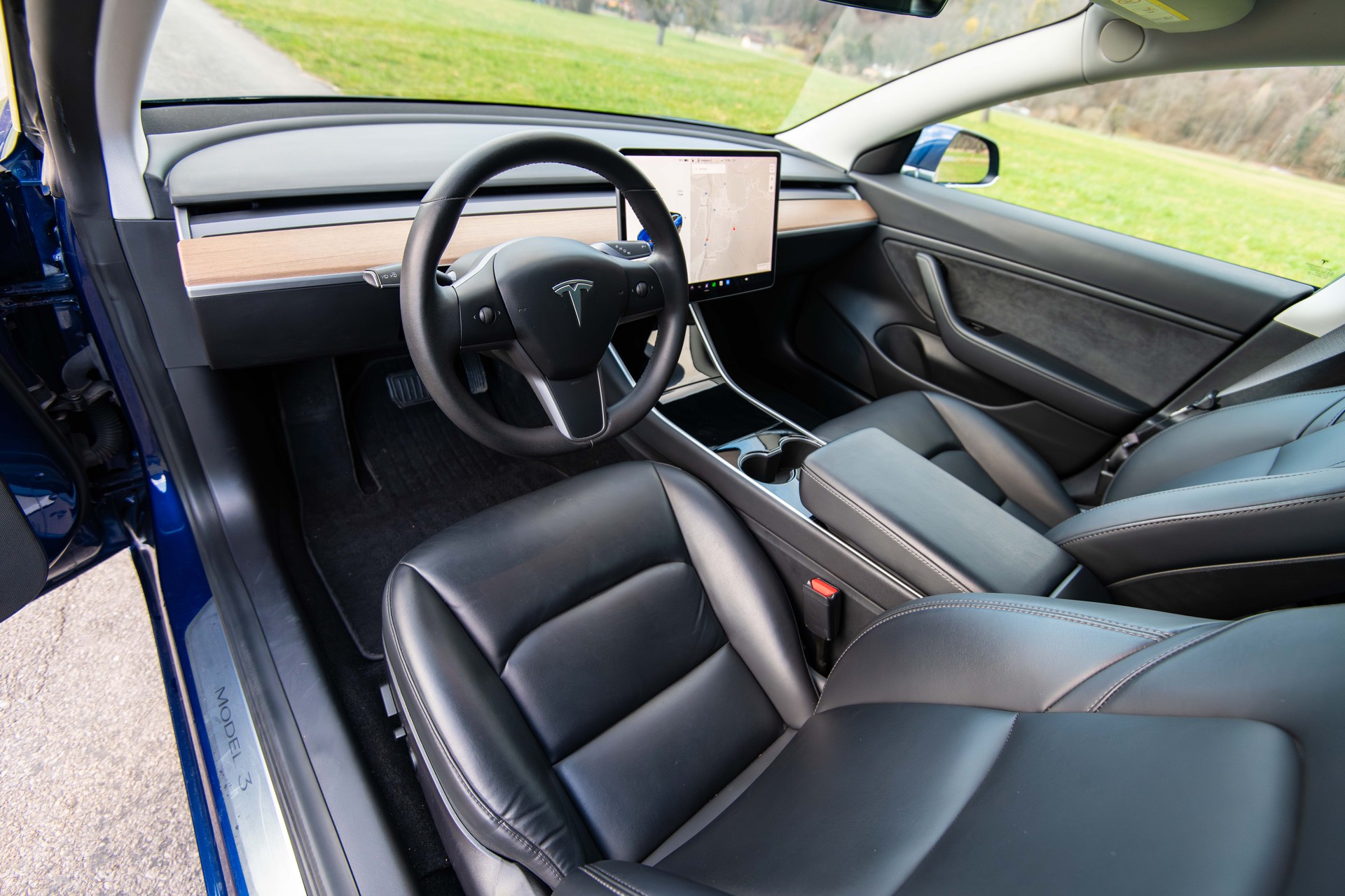 TESLA MODEL 3 Long Range Dual Motor AWD-image-6
