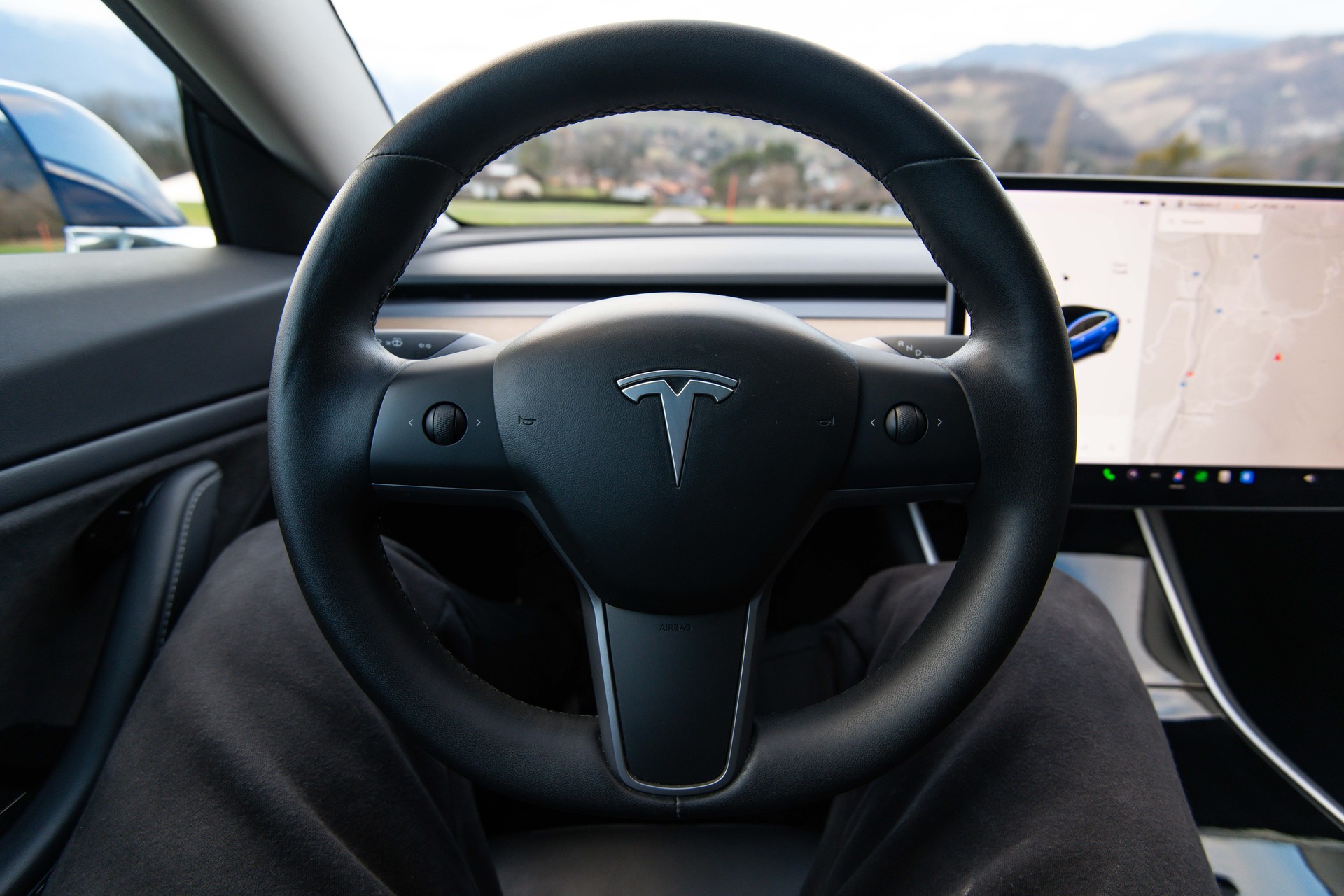 TESLA MODEL 3 Long Range Dual Motor AWD-image-9