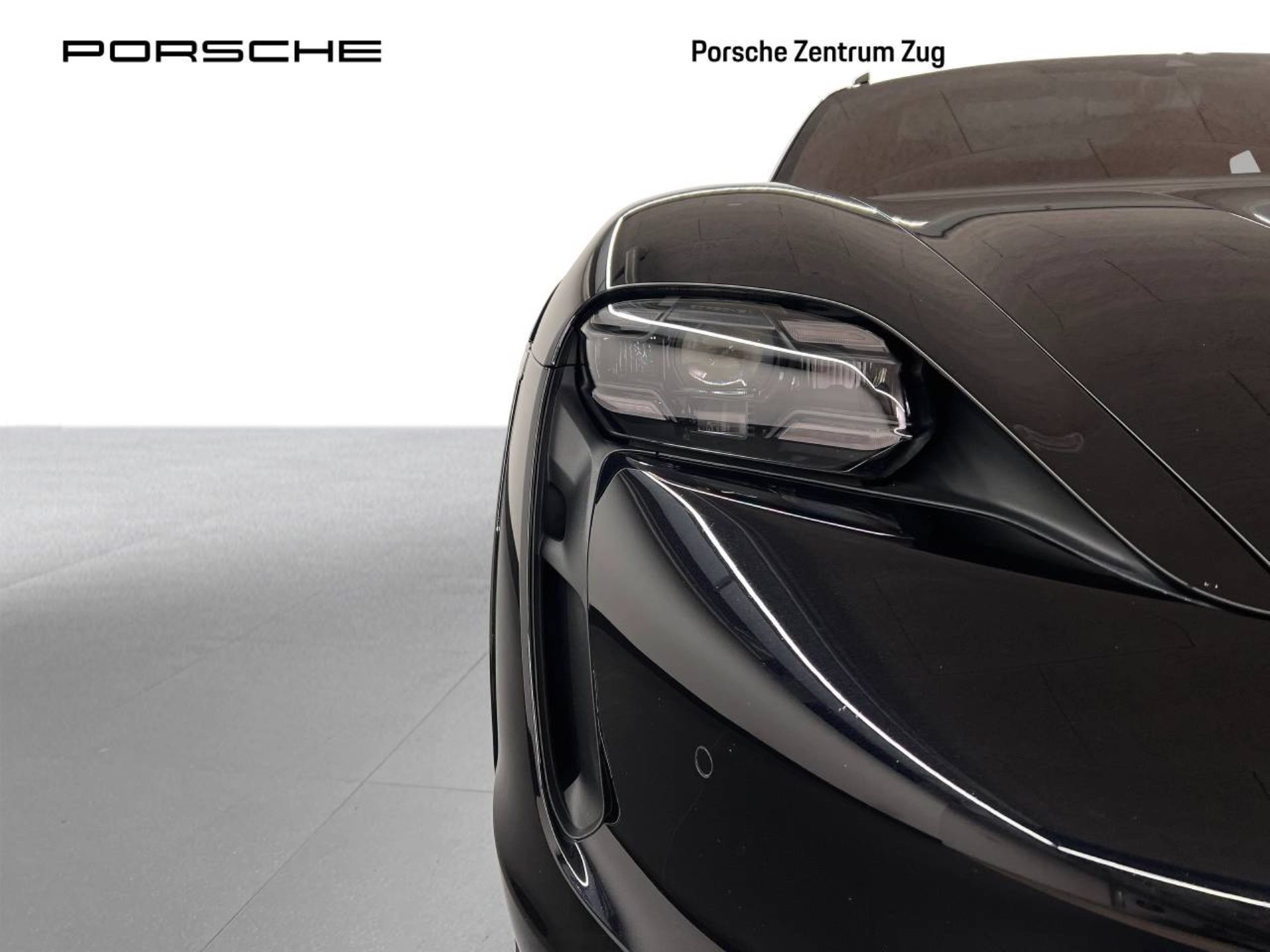 PORSCHE Taycan Turbo S Cross Turismo-image-11