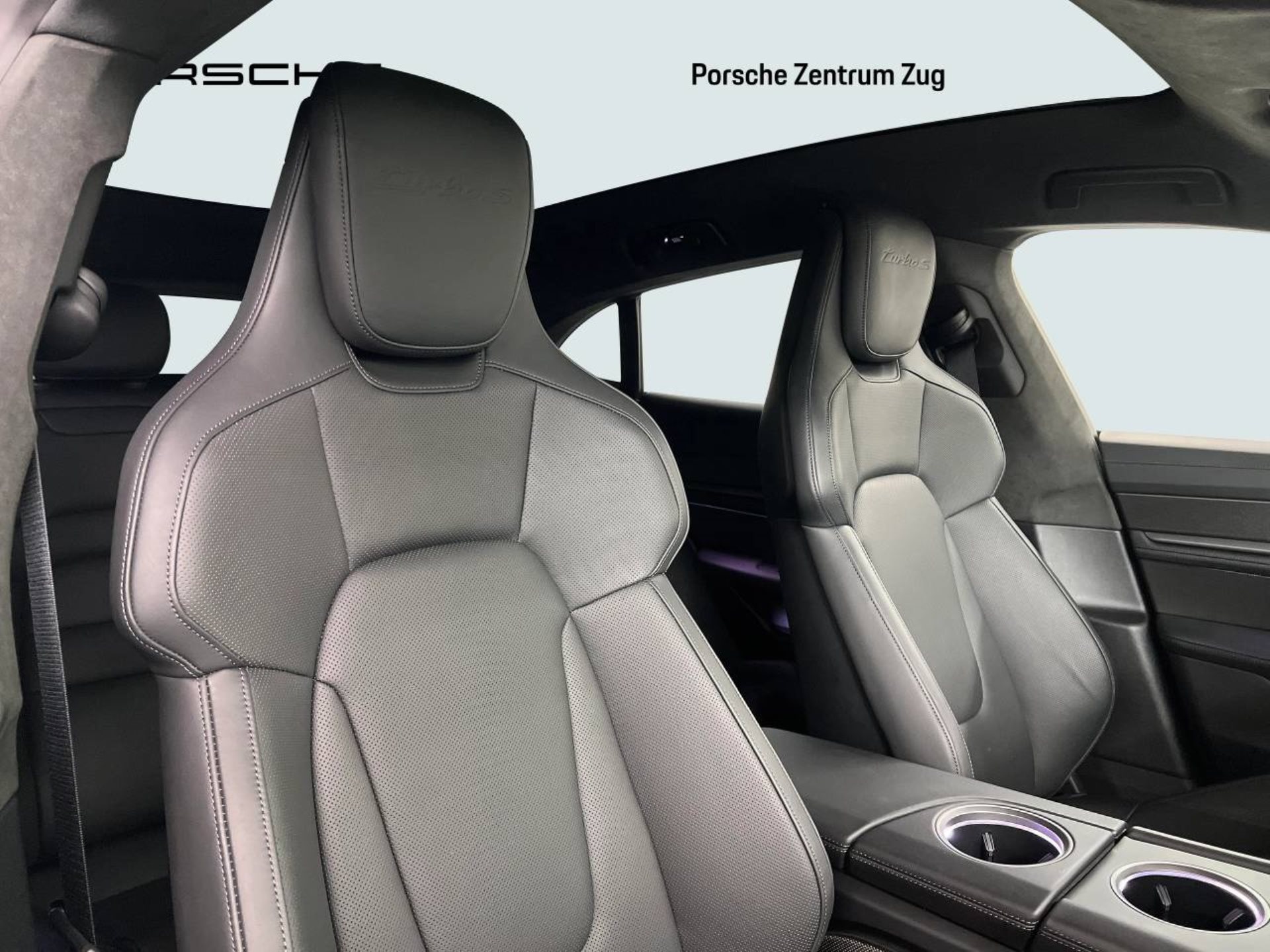 PORSCHE Taycan Turbo S Cross Turismo-image-20